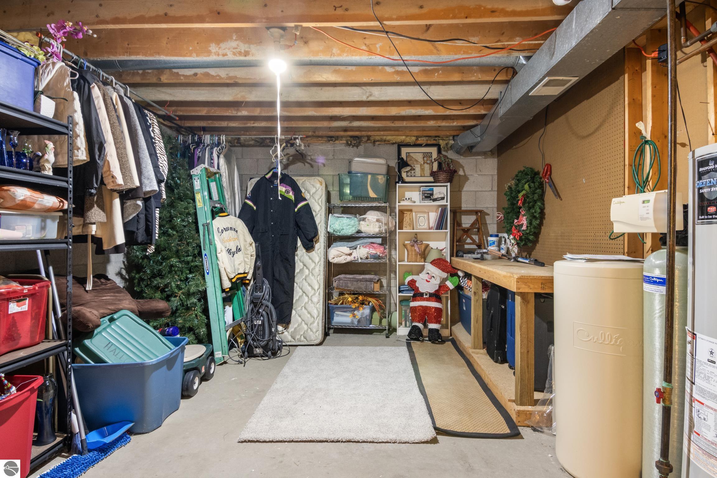 3805 Holiday Village Drive