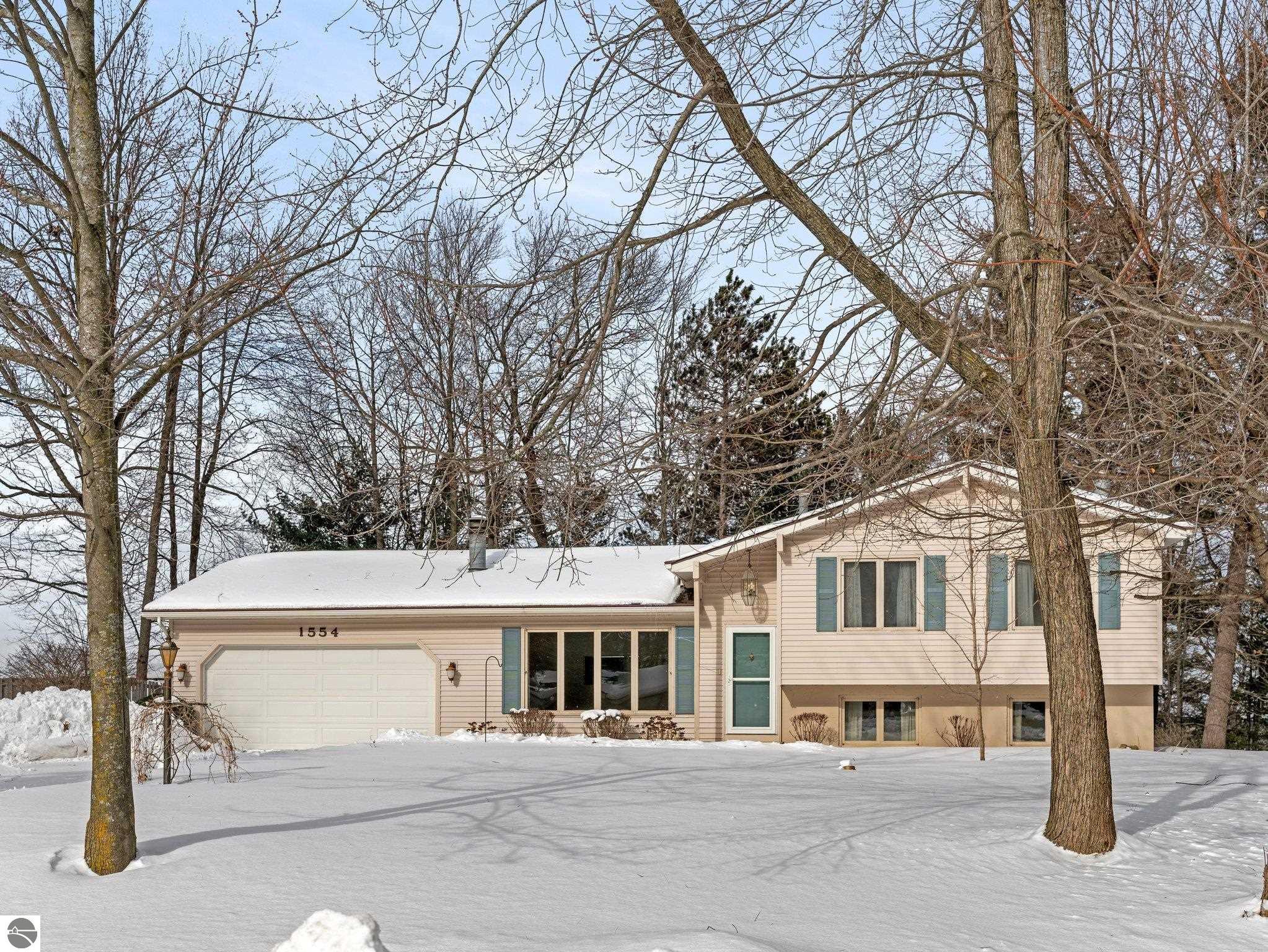 1554 Ridge View Court