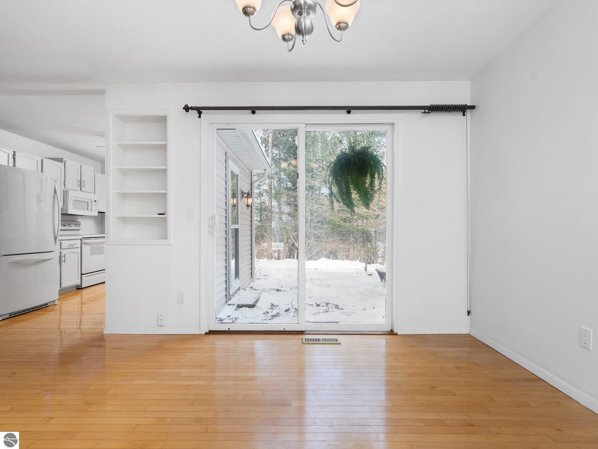 1554 Ridge View Court