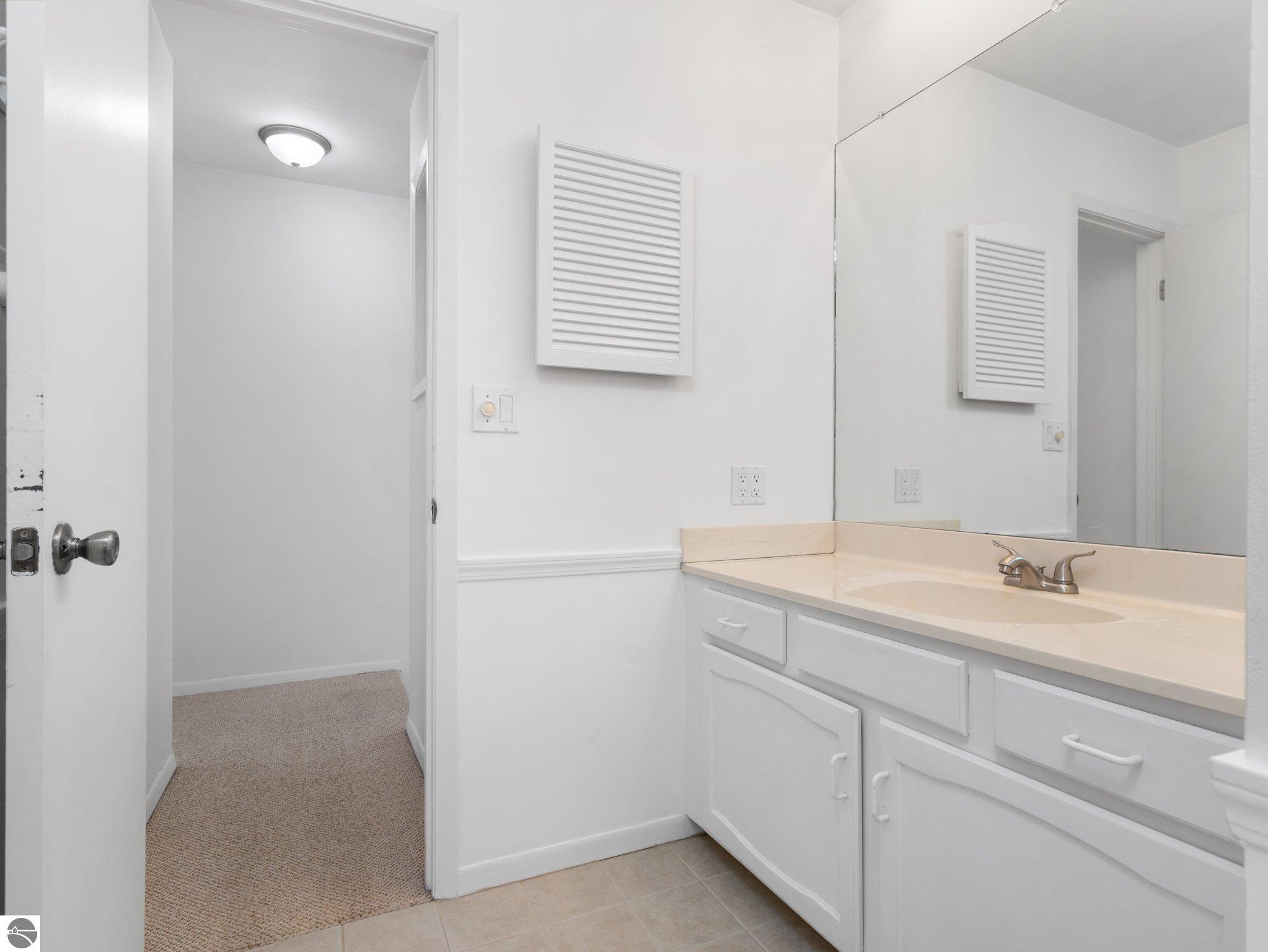 1554 Ridge View Court