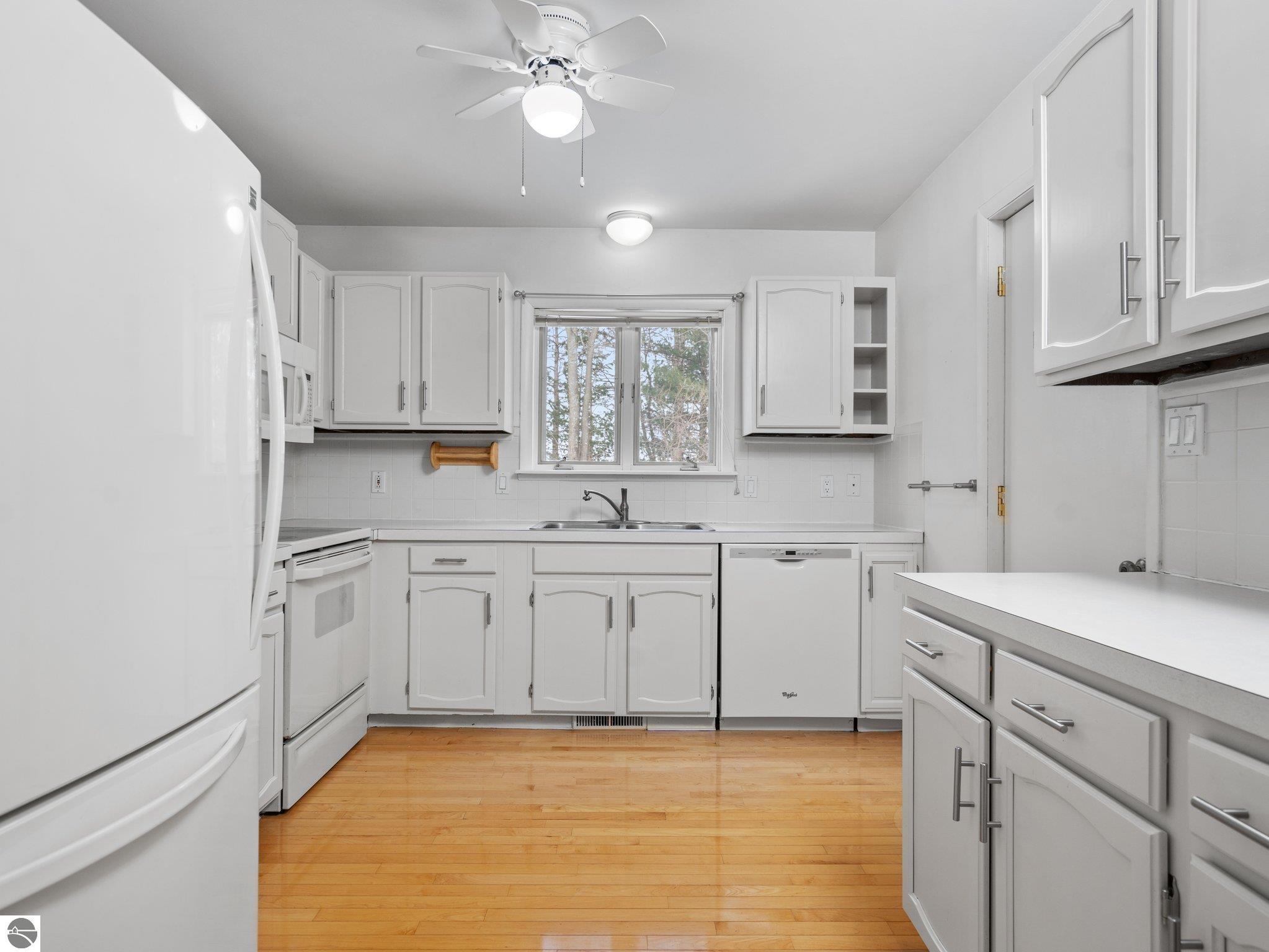 1554 Ridge View Court