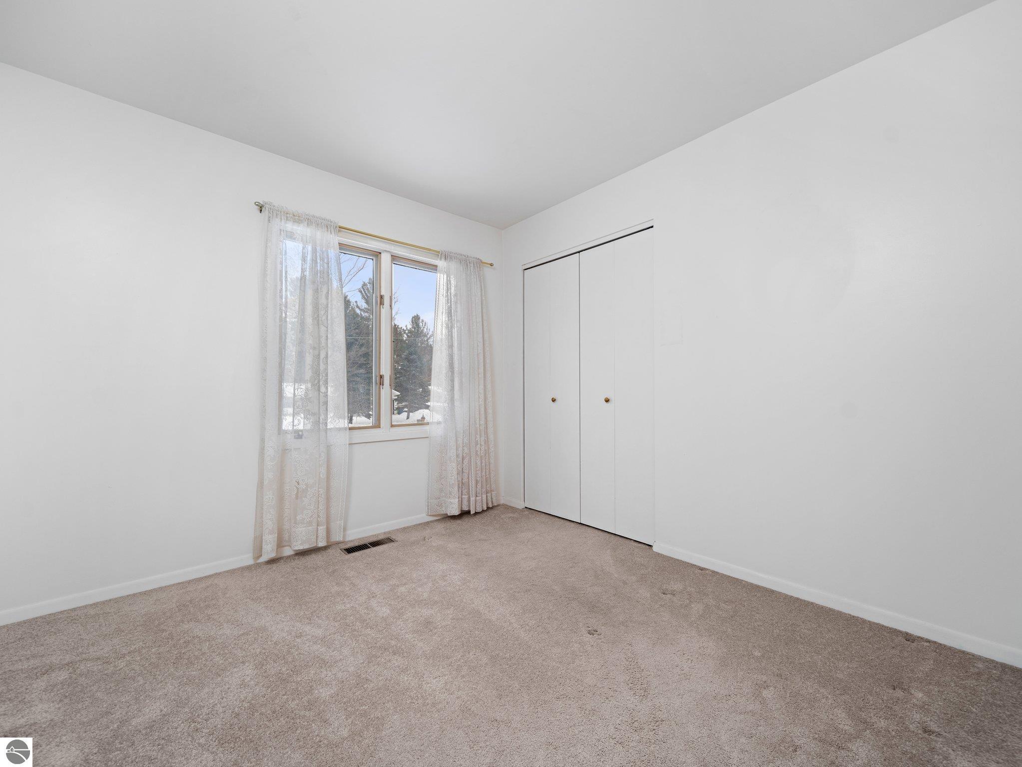 1554 Ridge View Court