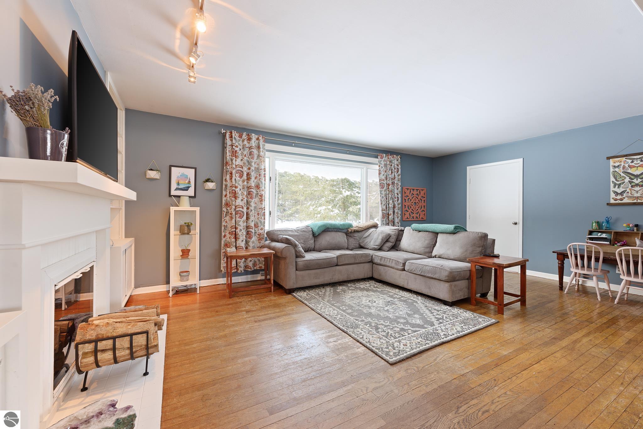 5086 Karlin Road