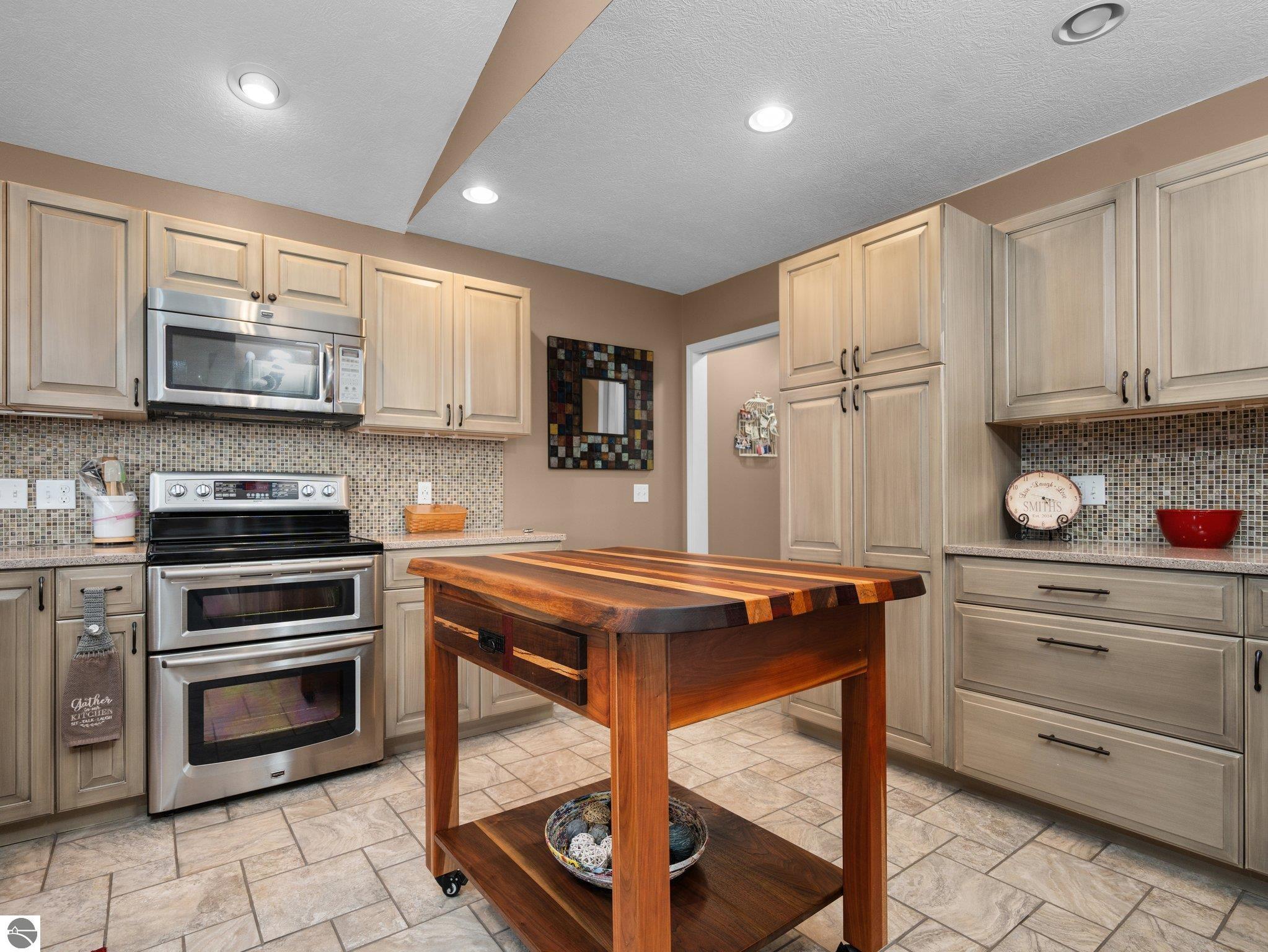 7277 E Leelanau Hills Drive