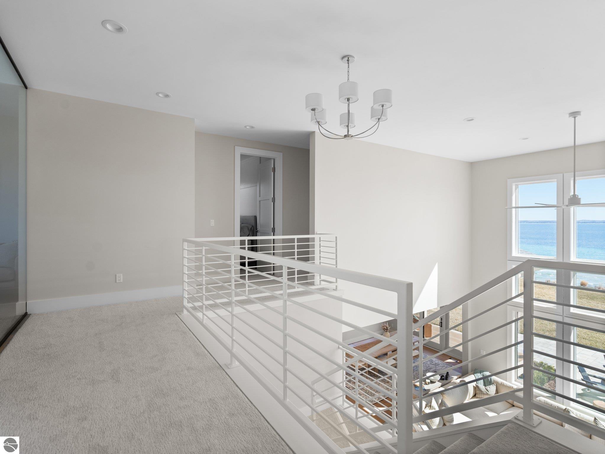 15678 Waters Edge