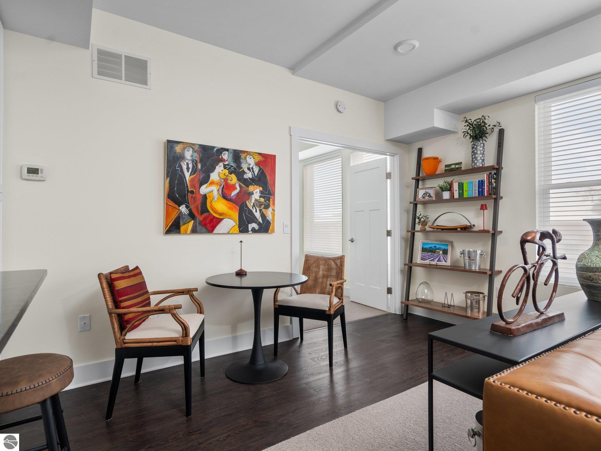 215 Washington Street # 2F