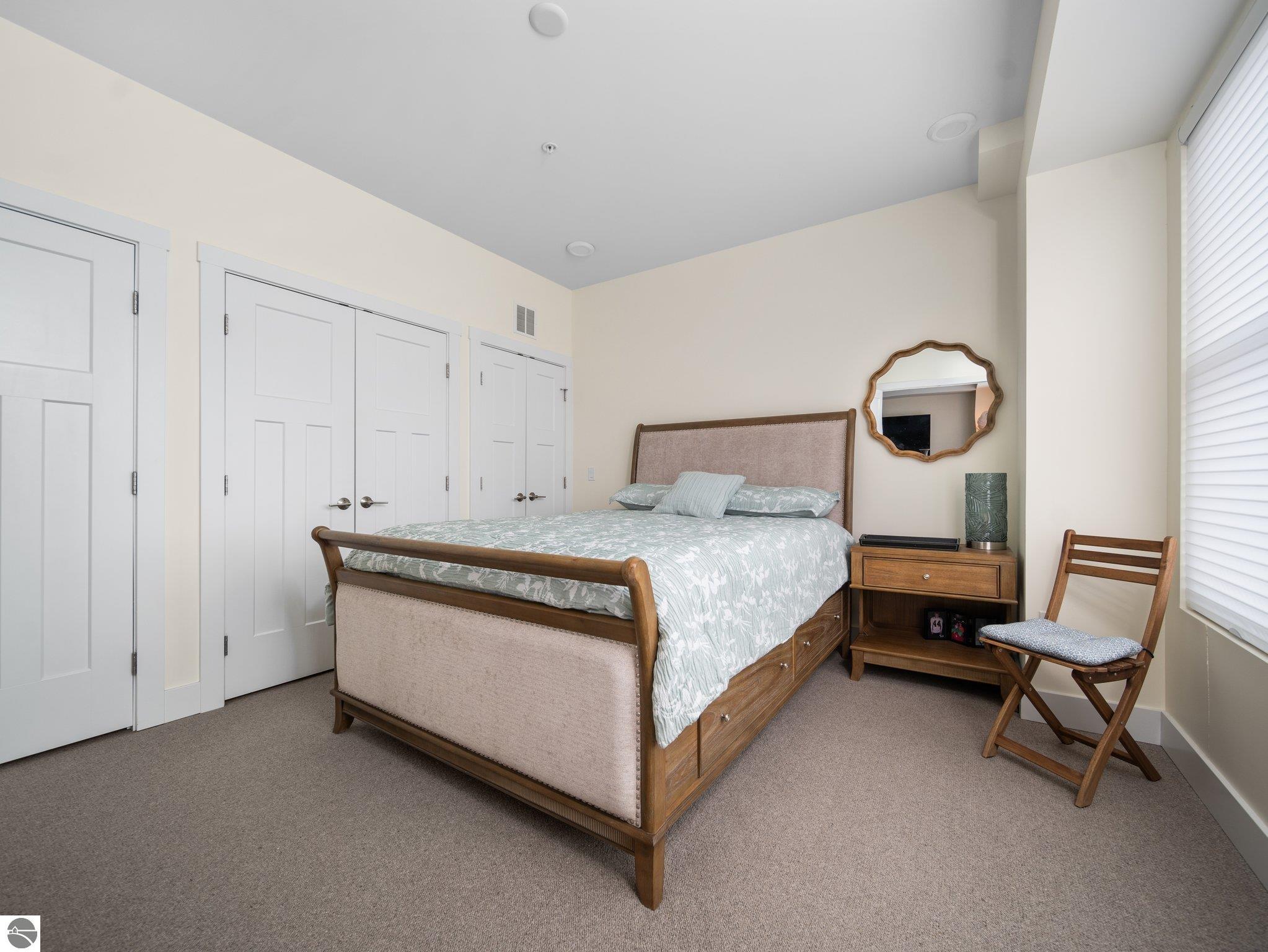 215 Washington Street # 2F