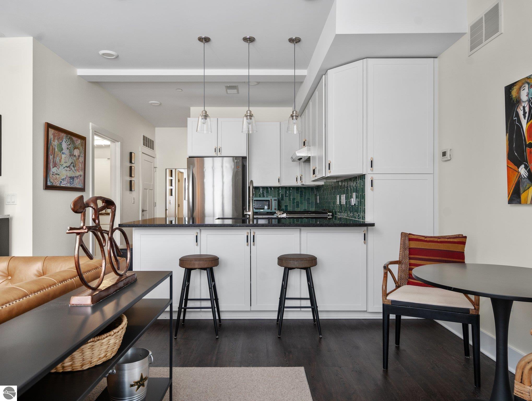 215 Washington Street # 2F