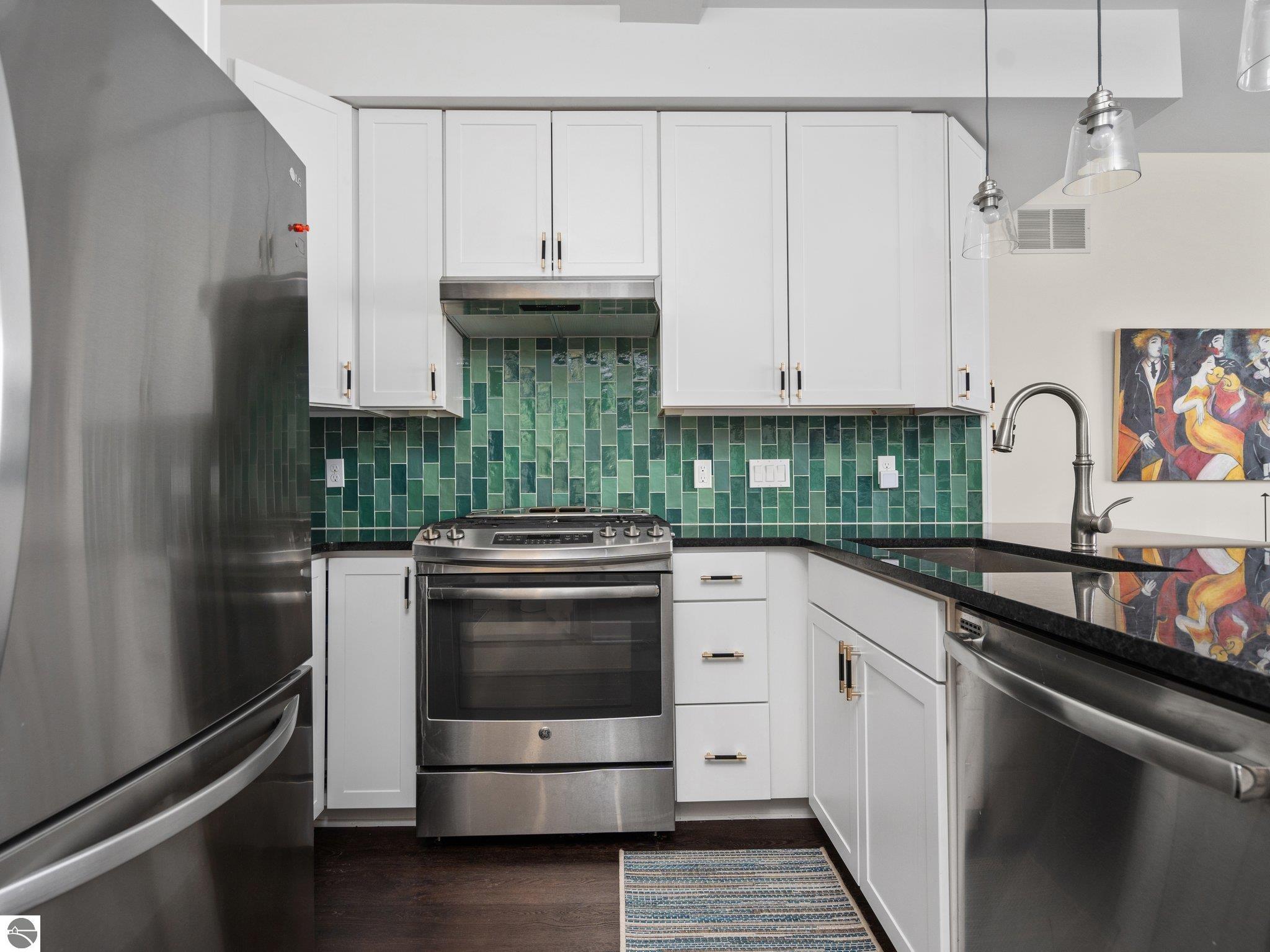 215 Washington Street # 2F