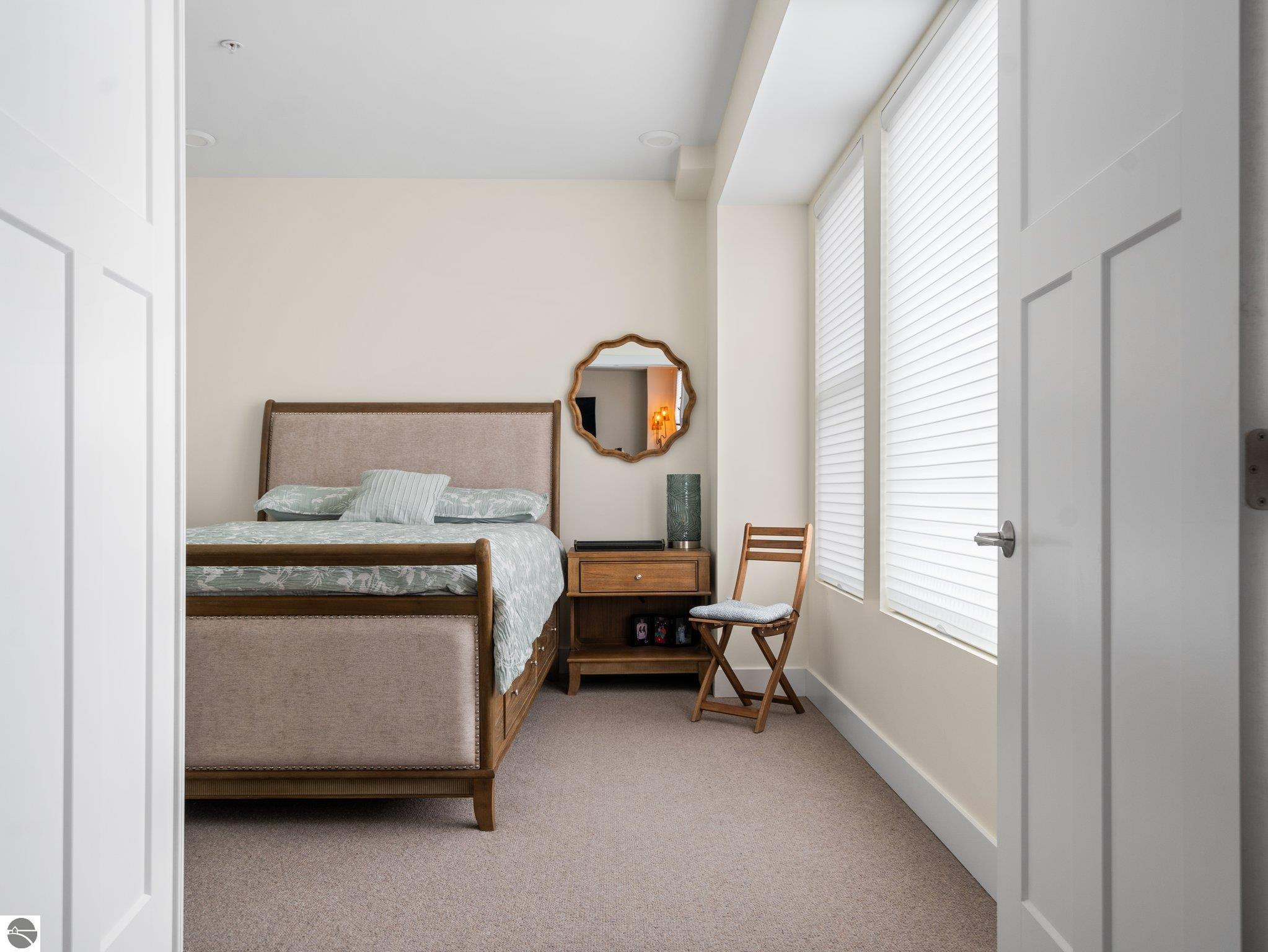 215 Washington Street # 2F