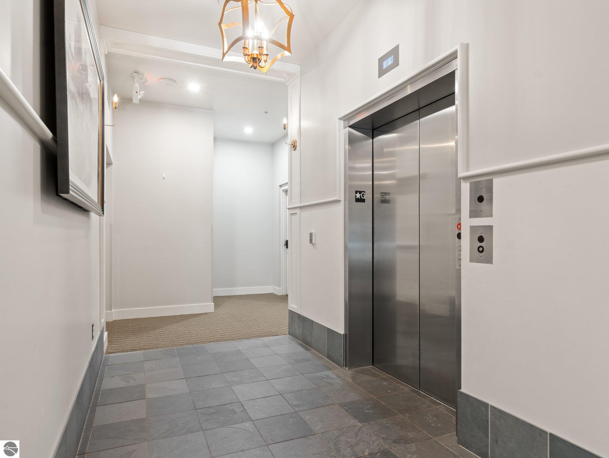 215 Washington Street # 2F