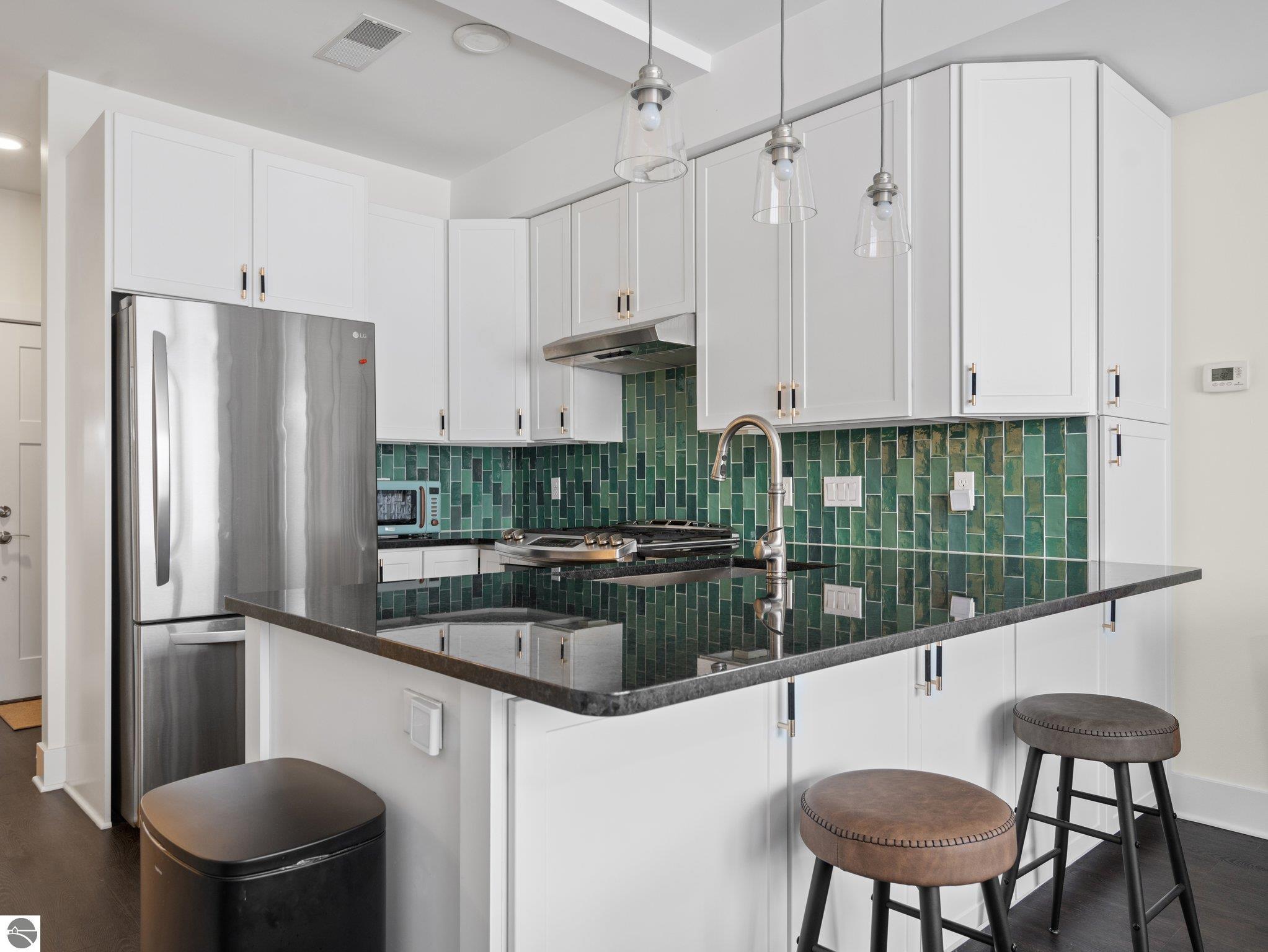 215 Washington Street # 2F
