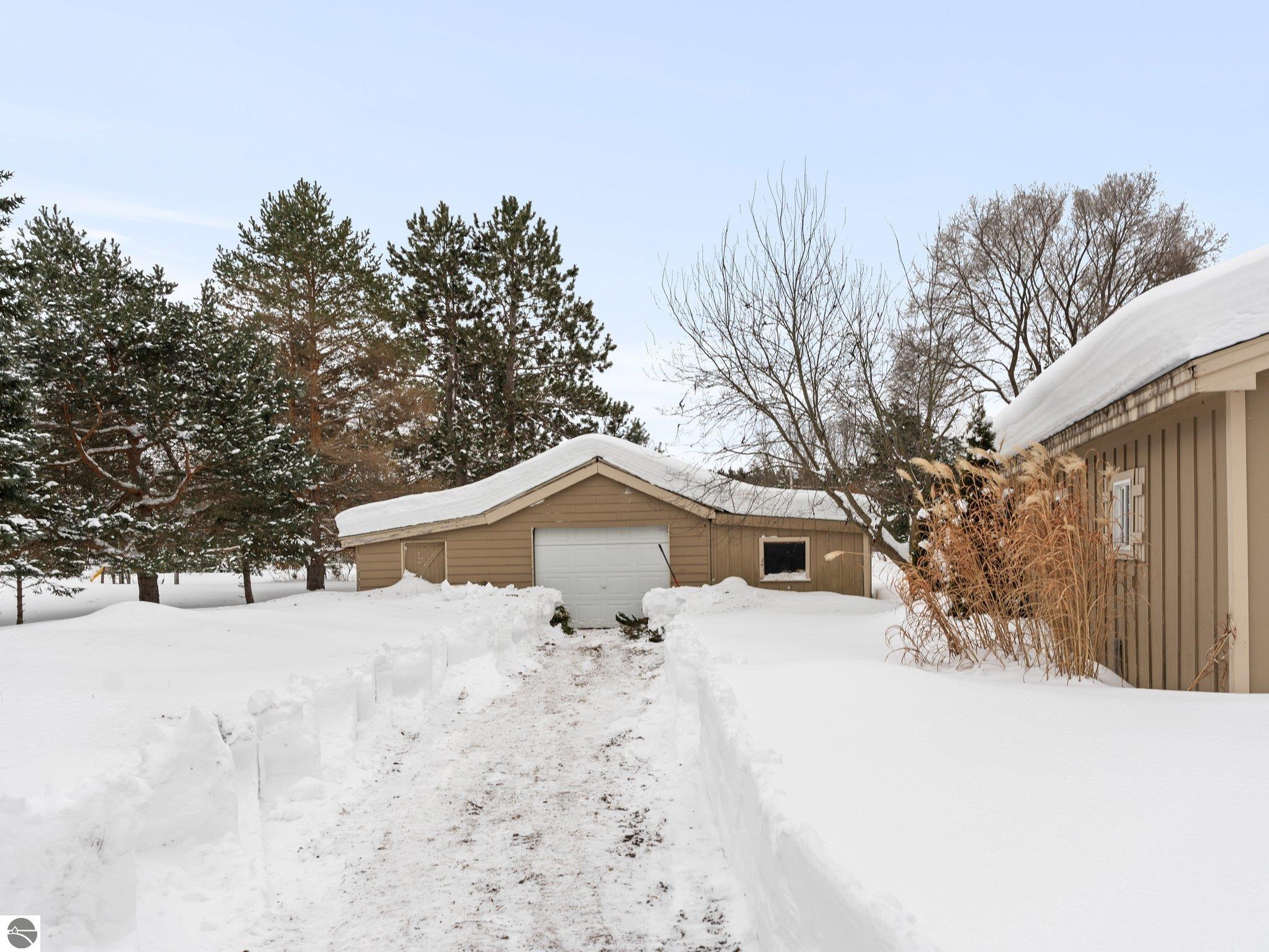10961 Riley Road