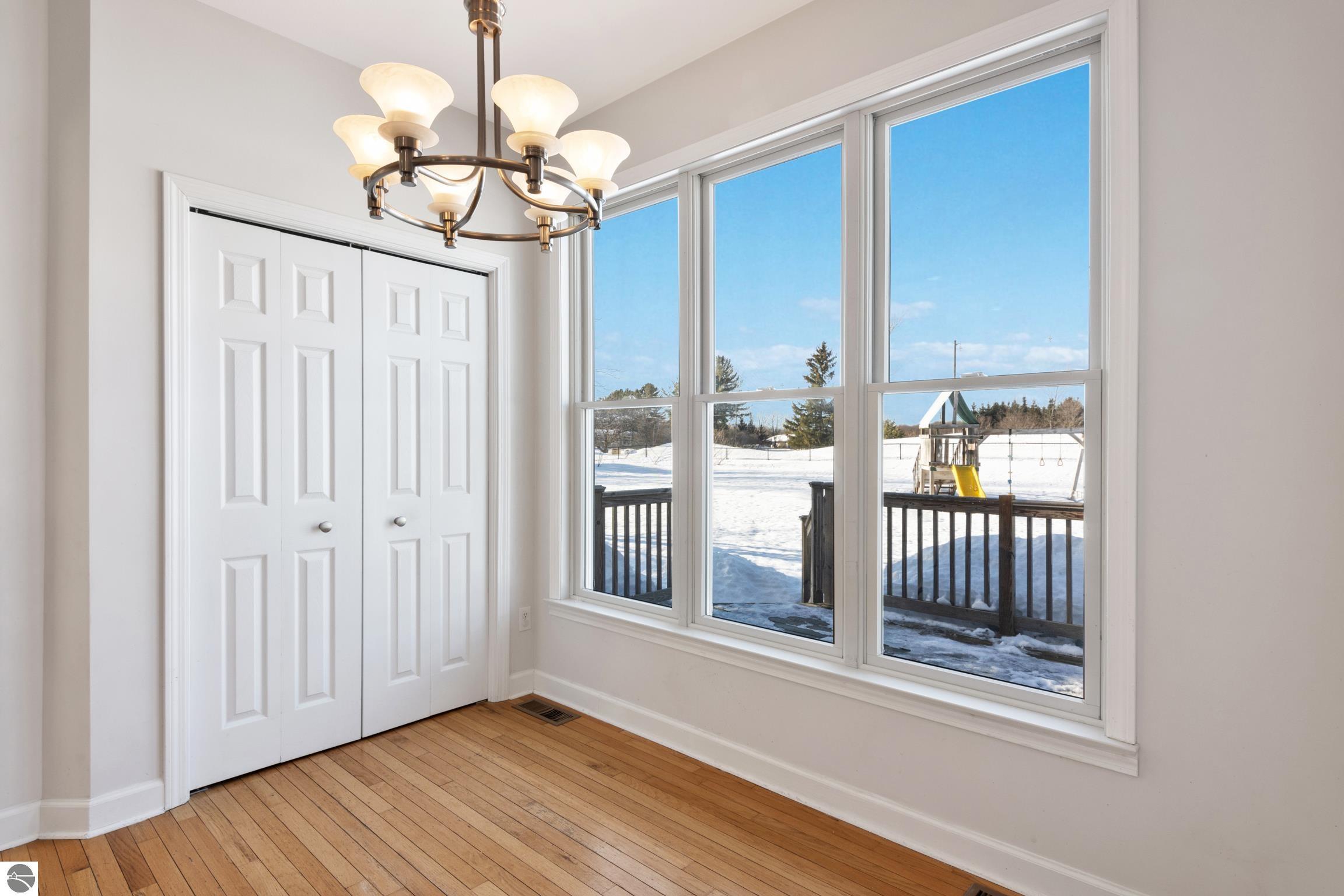 4863 Arbor Grove