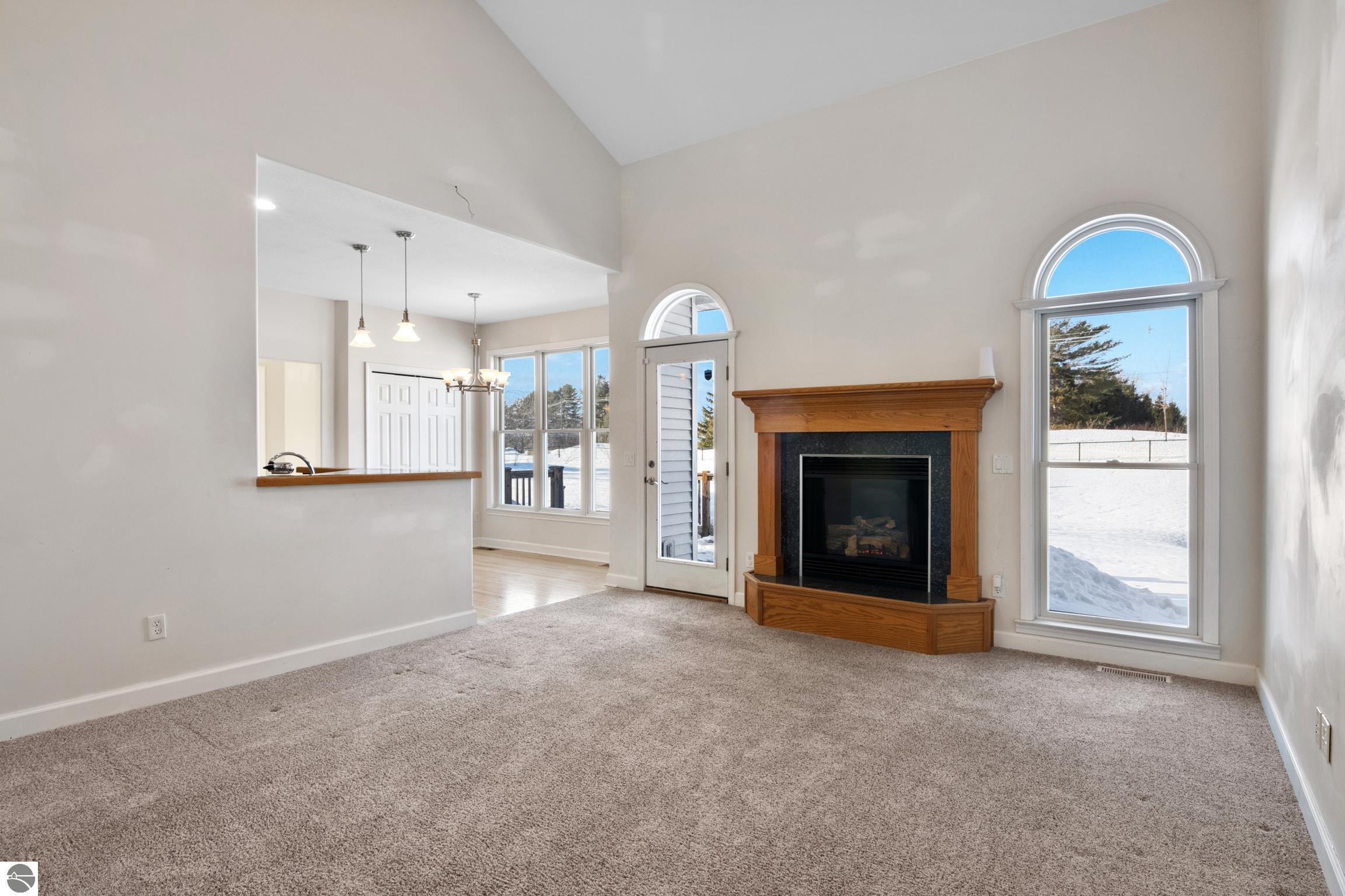 4863 Arbor Grove