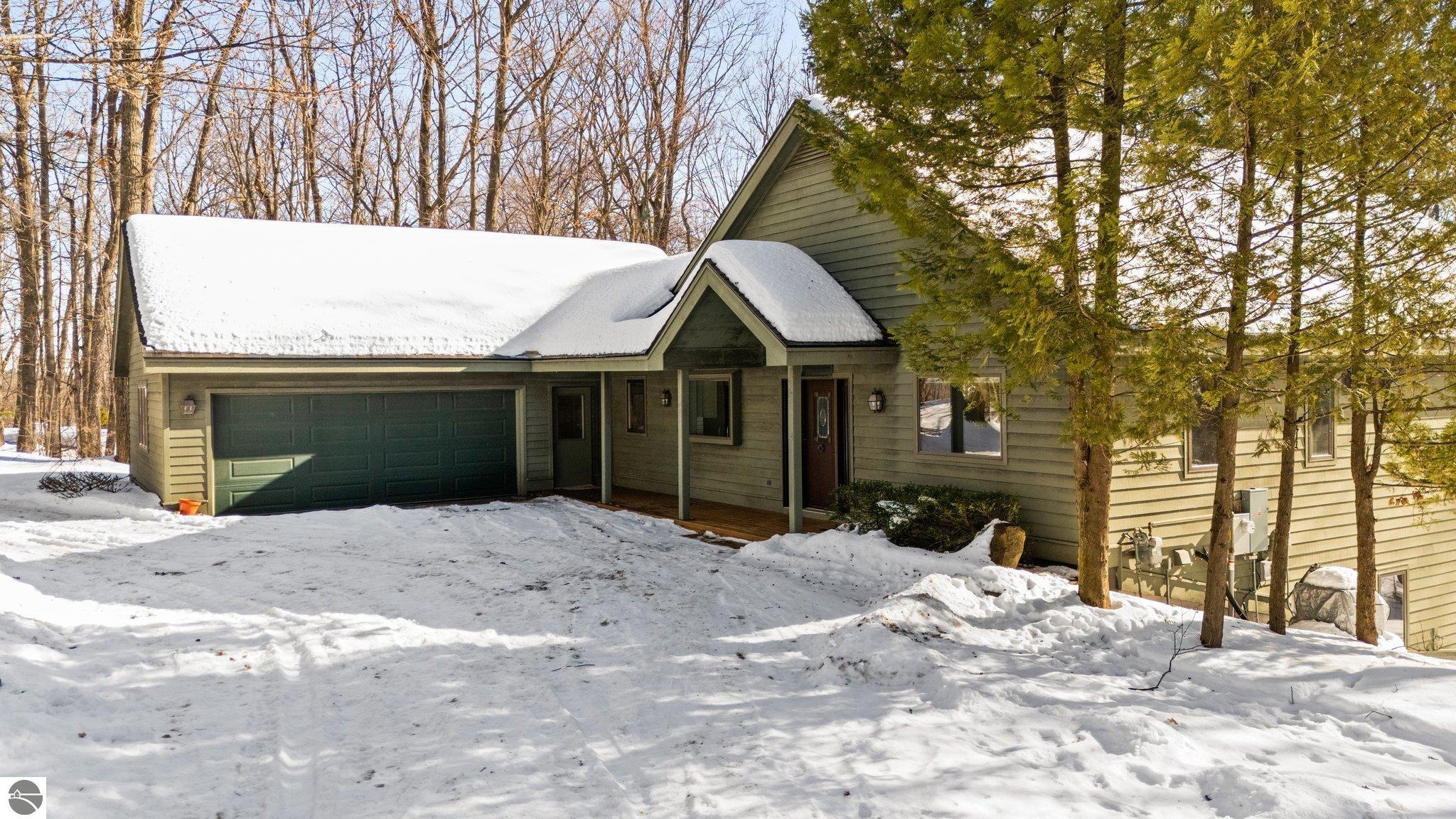 2970 Keewaydin Trail