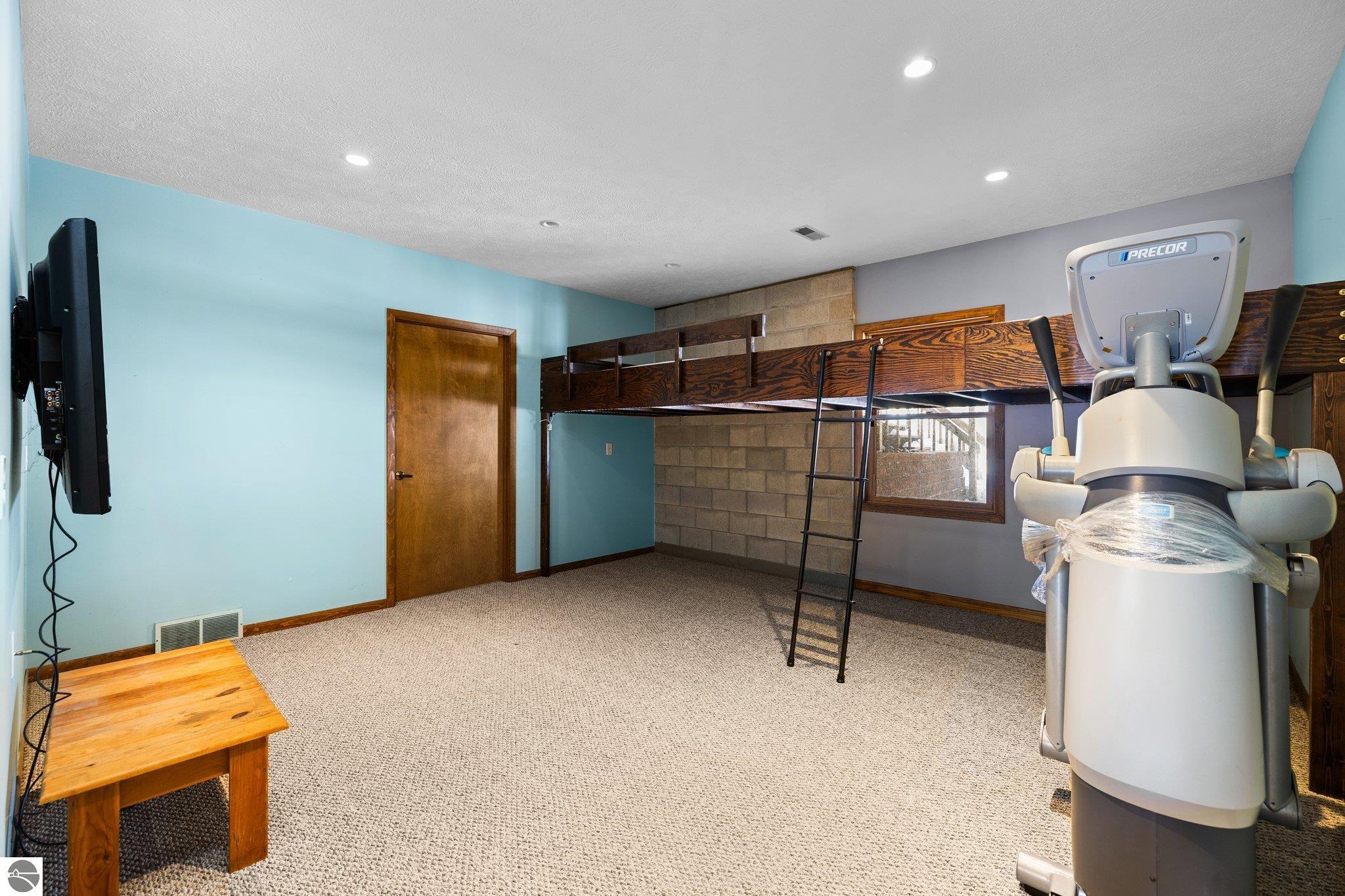 2970 Keewaydin Trail