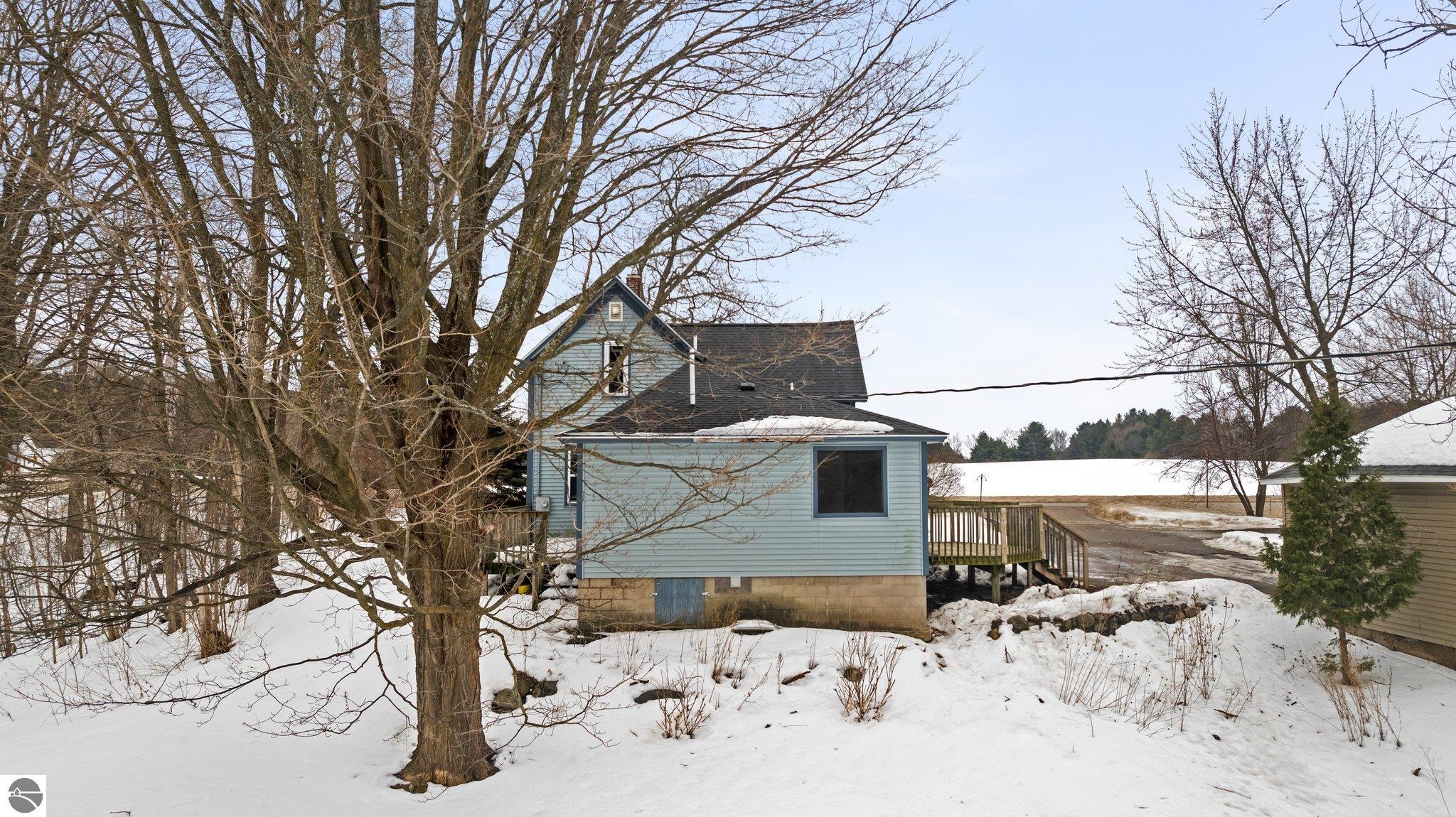 2915 E Hammond