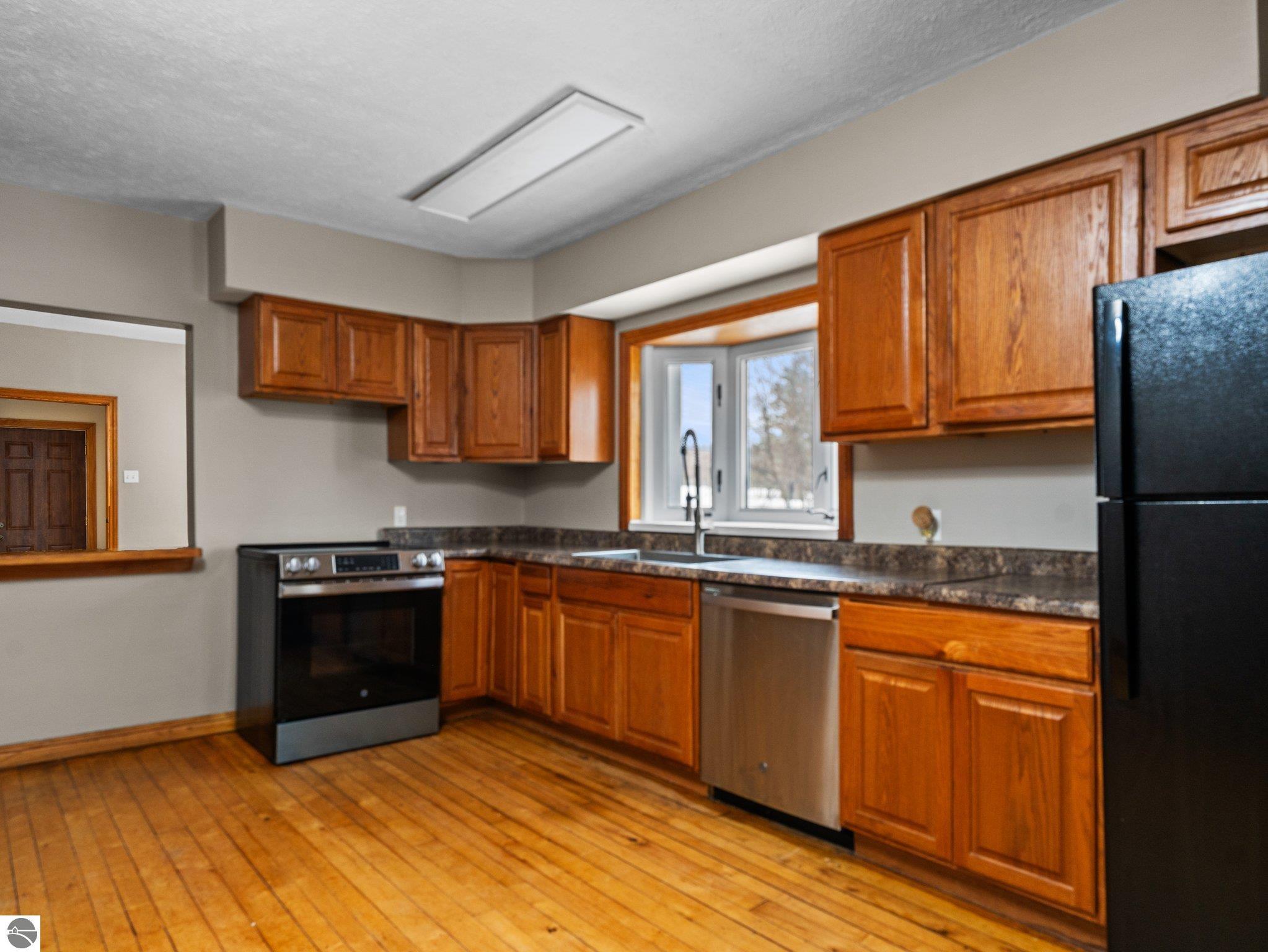 2915 E Hammond