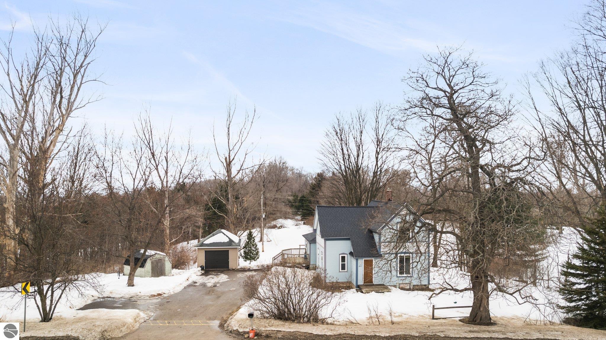 2915 E Hammond