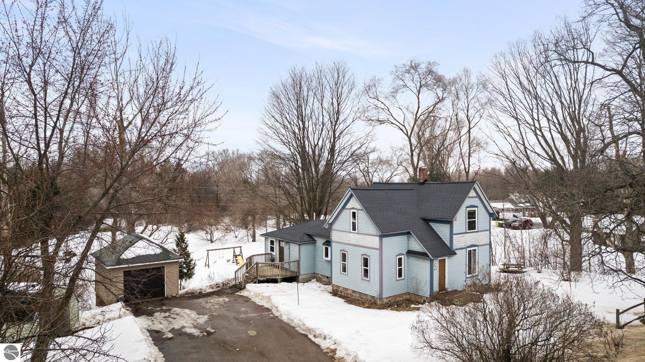 2915 E Hammond