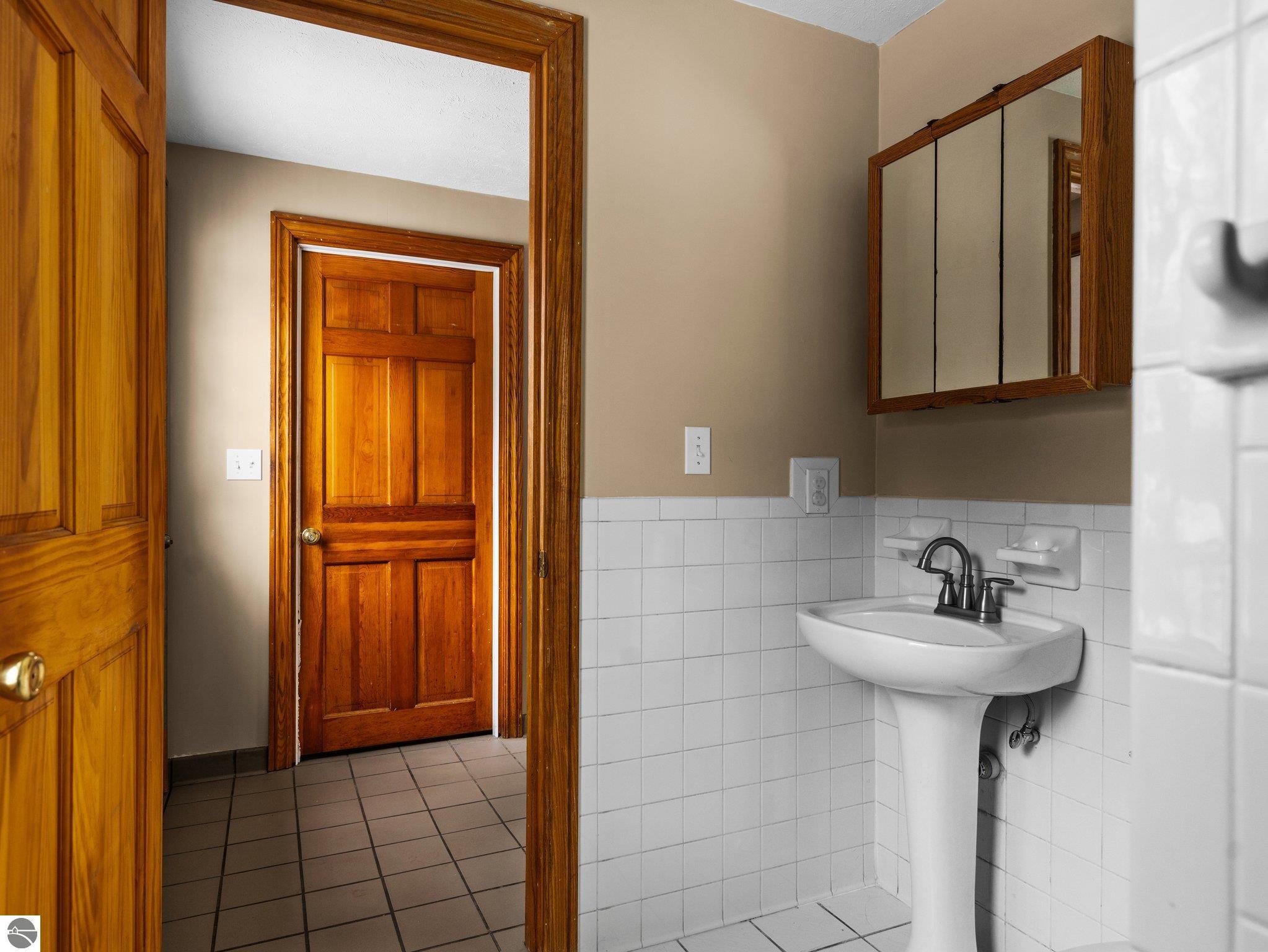 2915 E Hammond