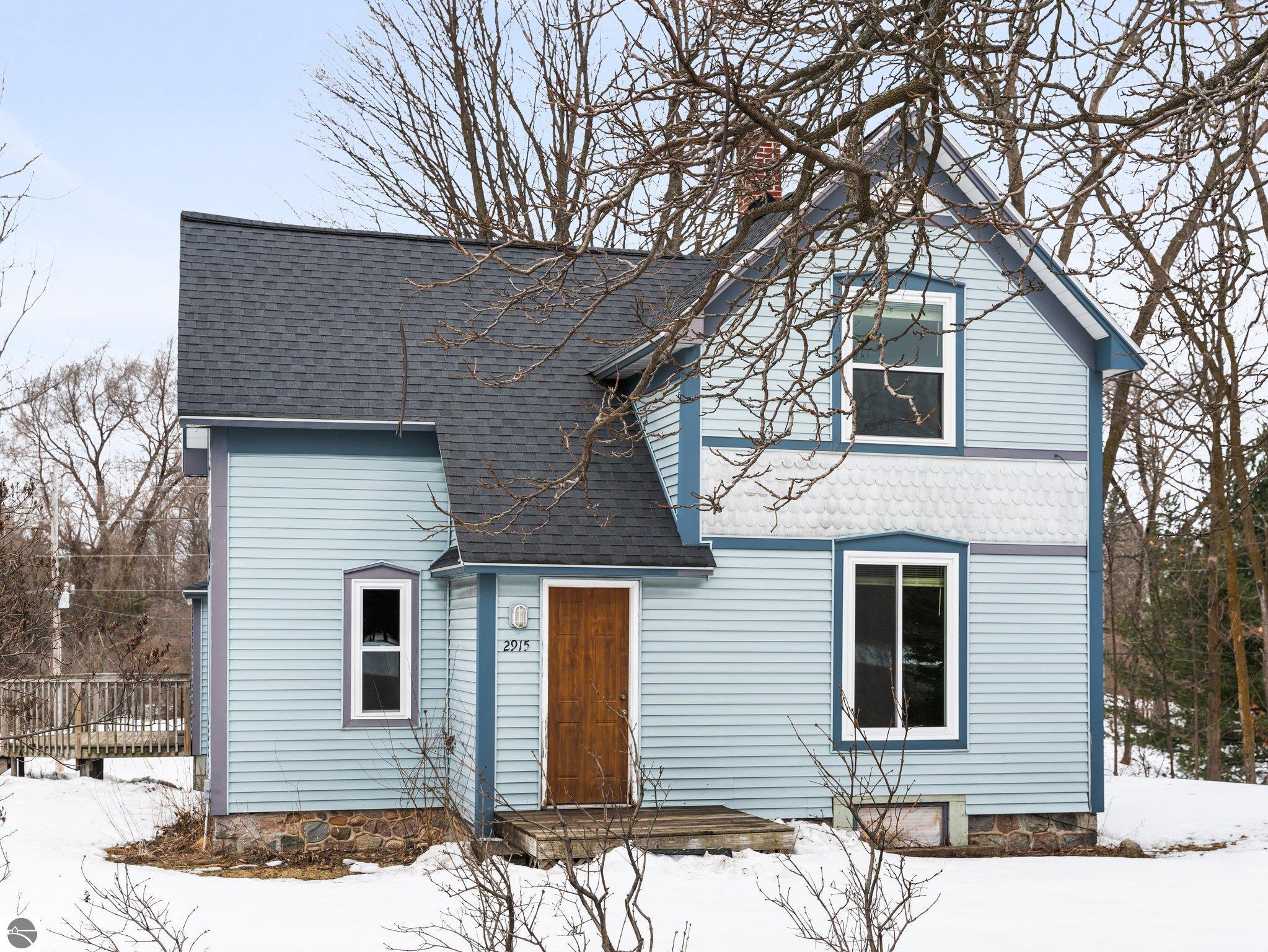 2915 E Hammond