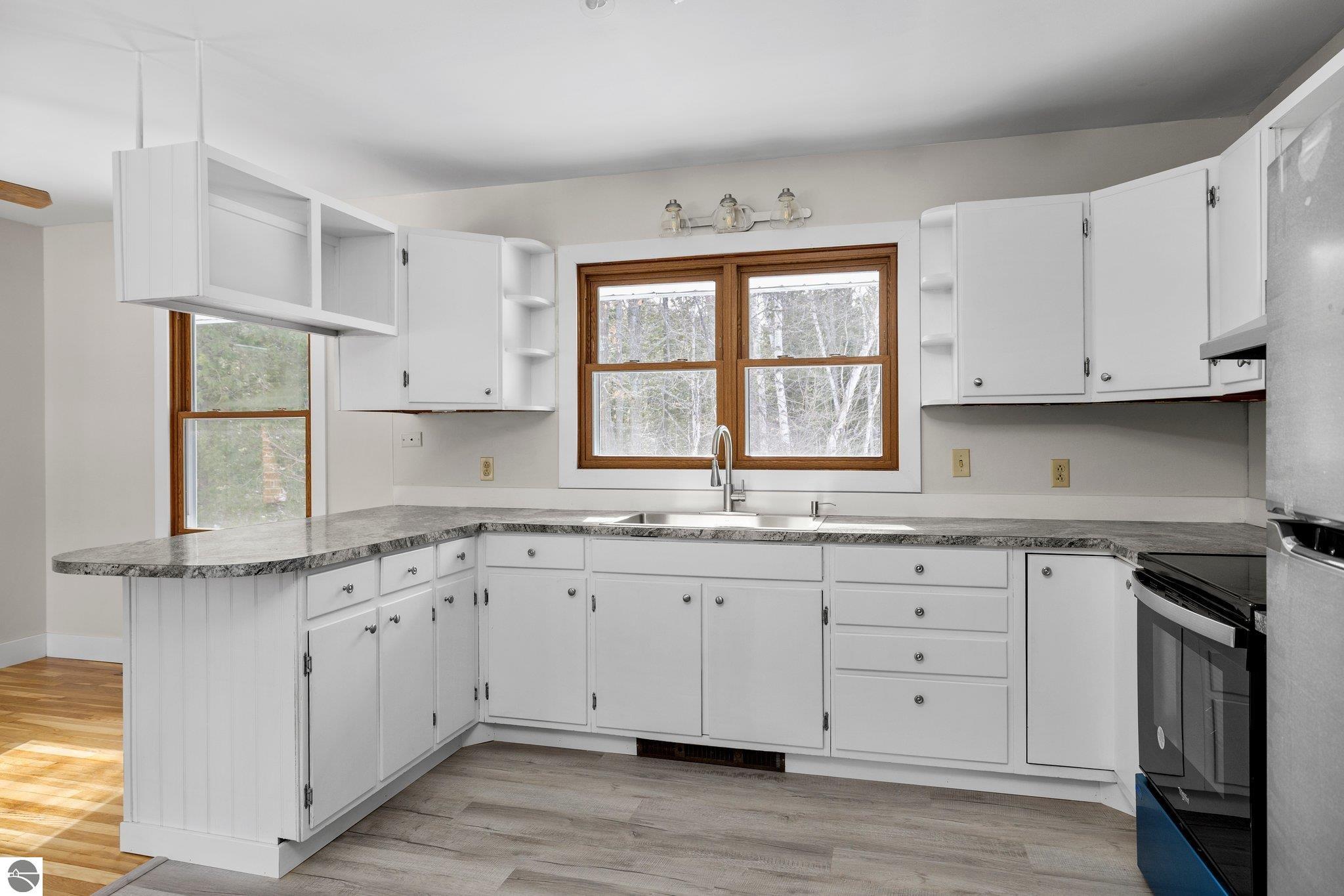 359 W Third Street
