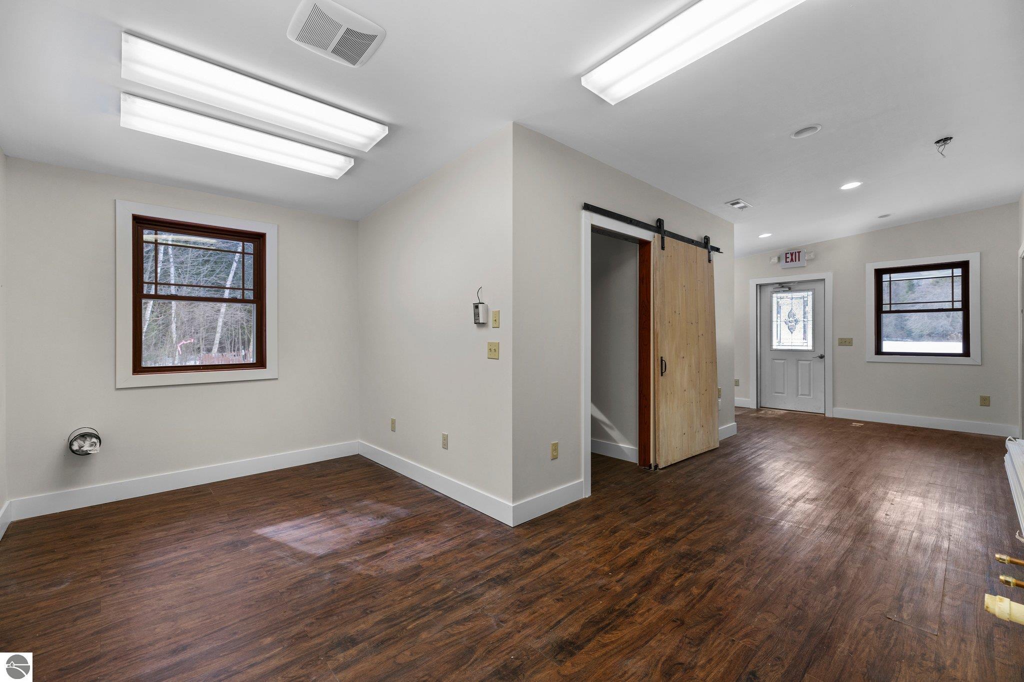 359 W Third Street