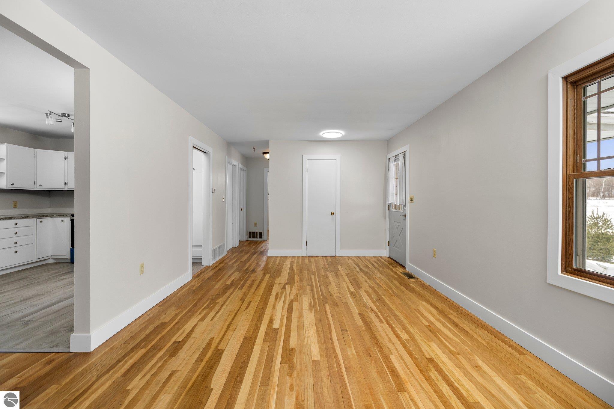 359 W Third Street
