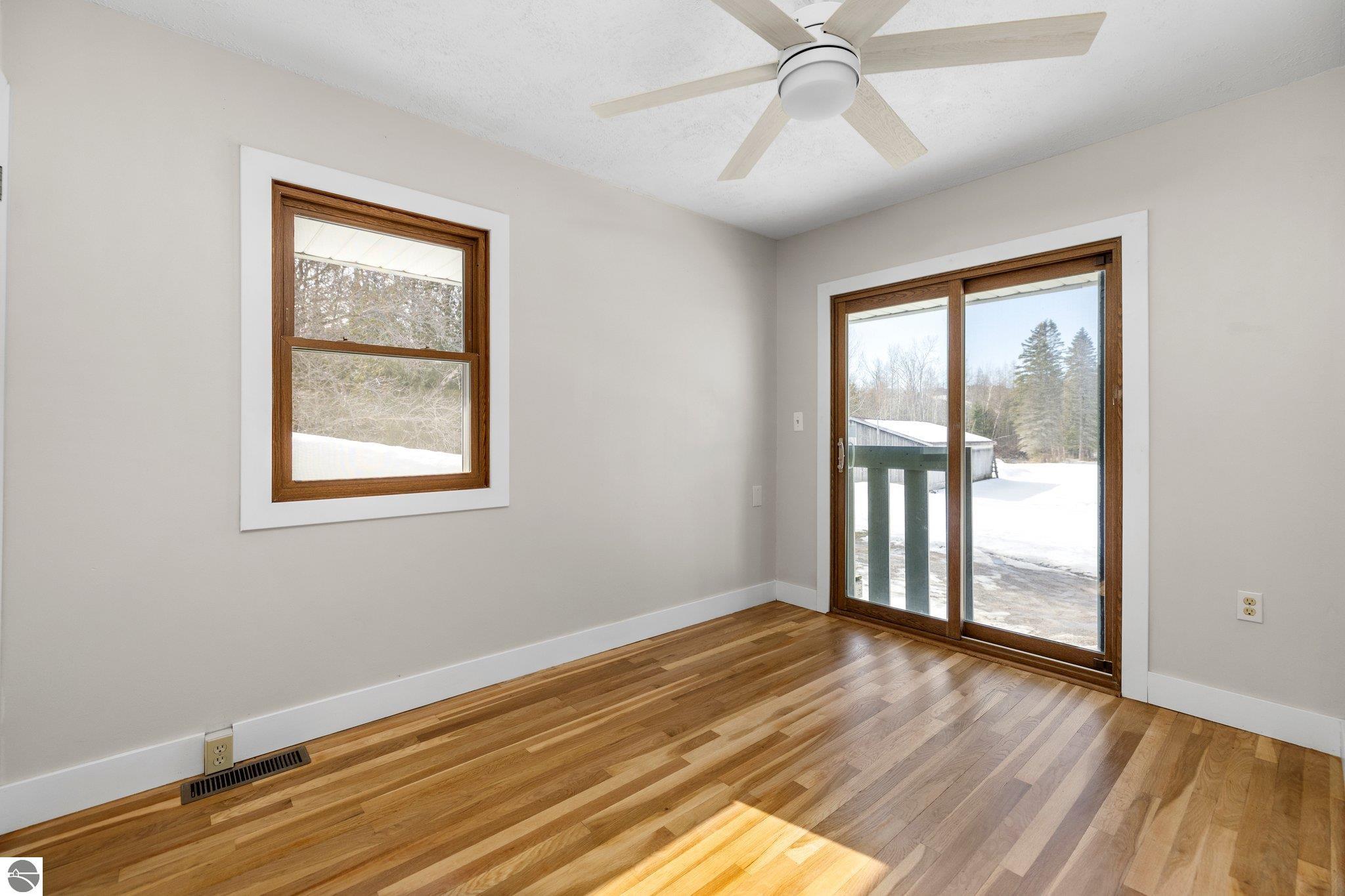 359 W Third Street