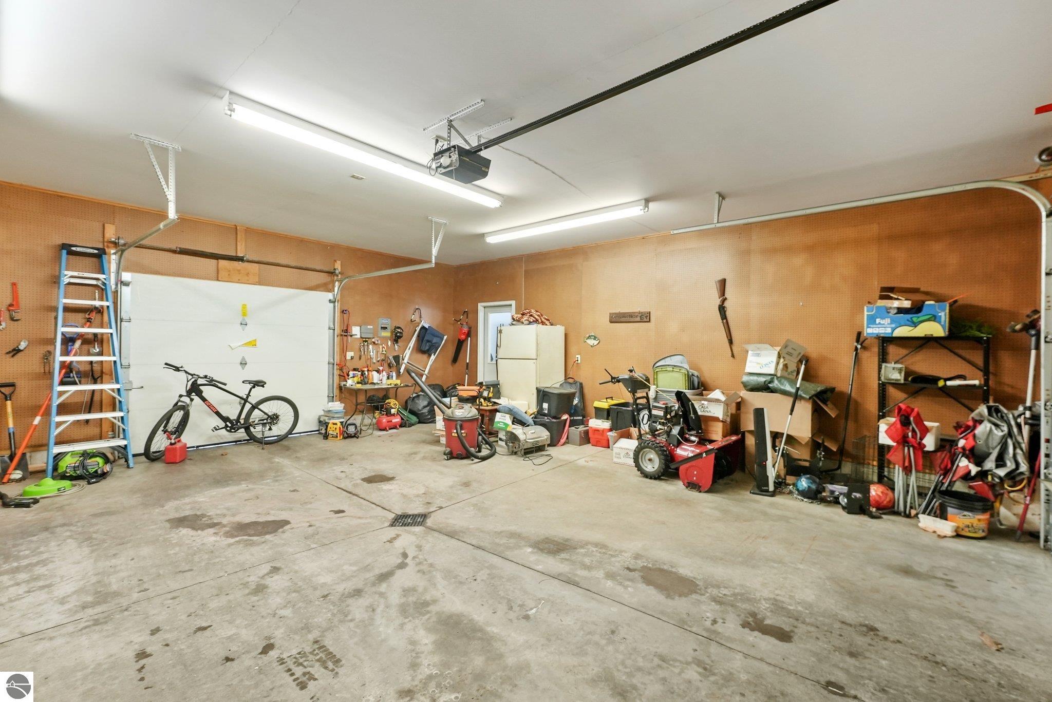 9136 Evergreen Drive