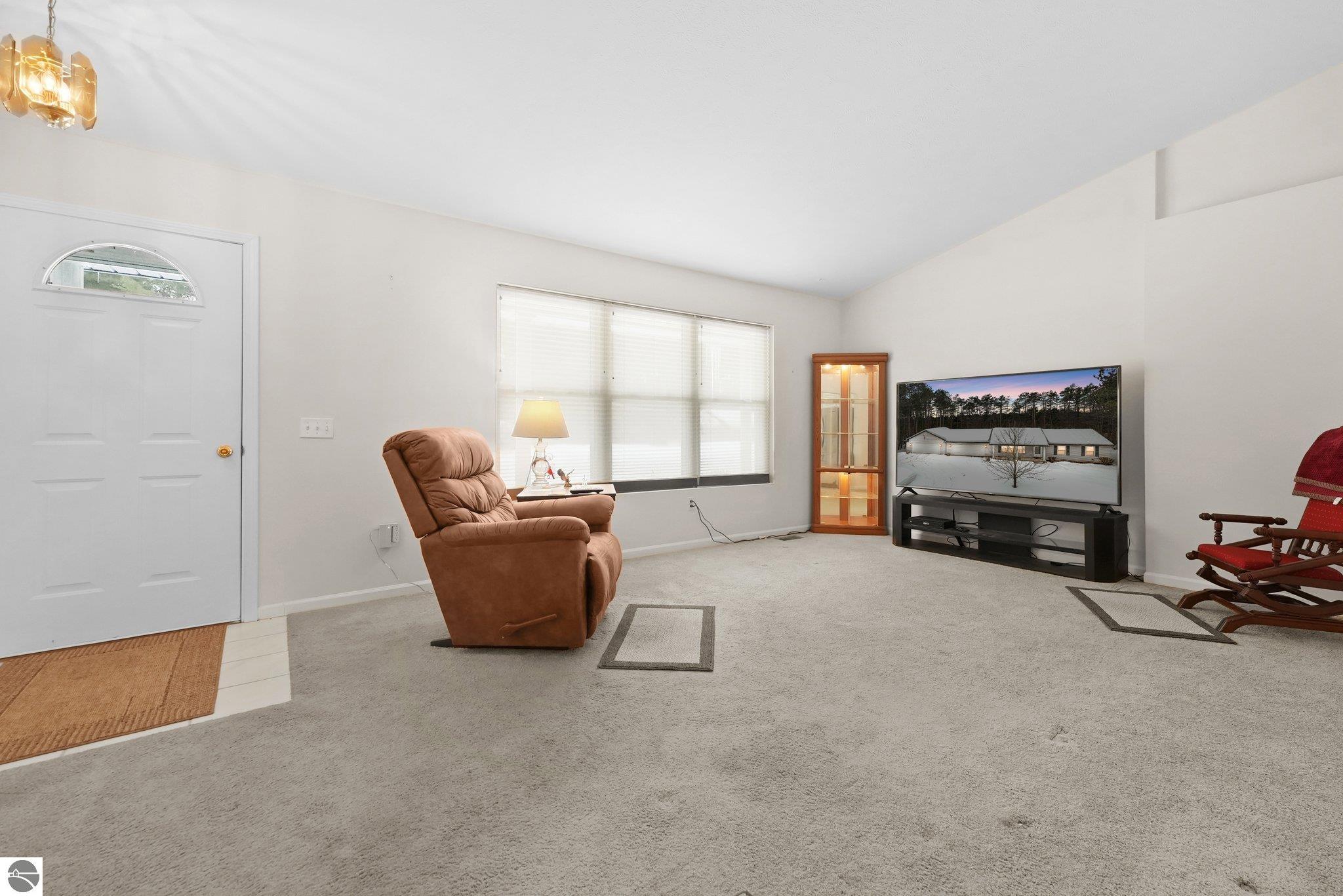 9136 Evergreen Drive