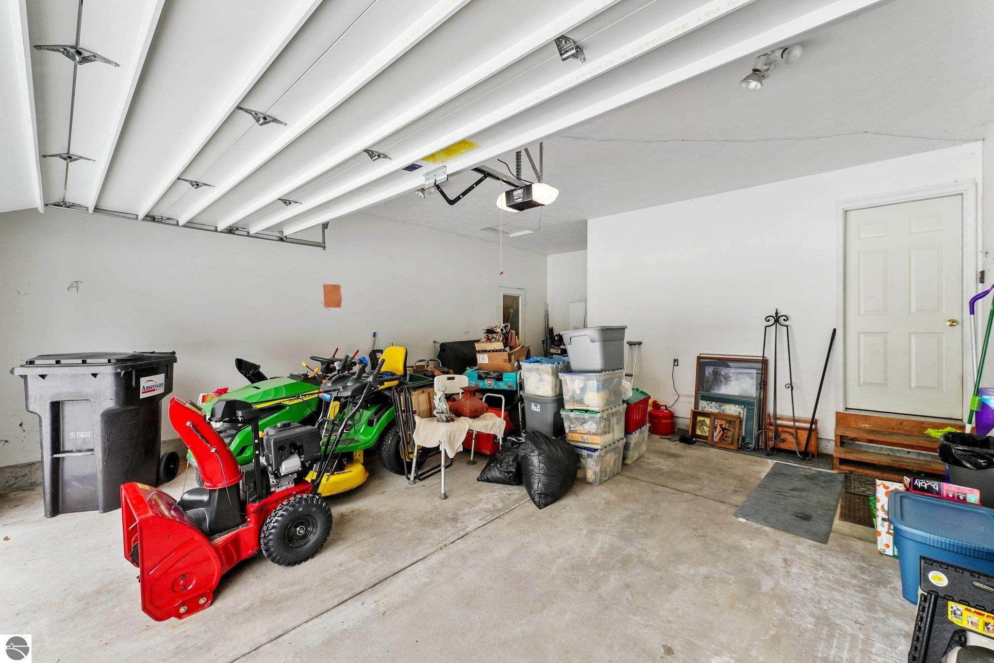 9136 Evergreen Drive