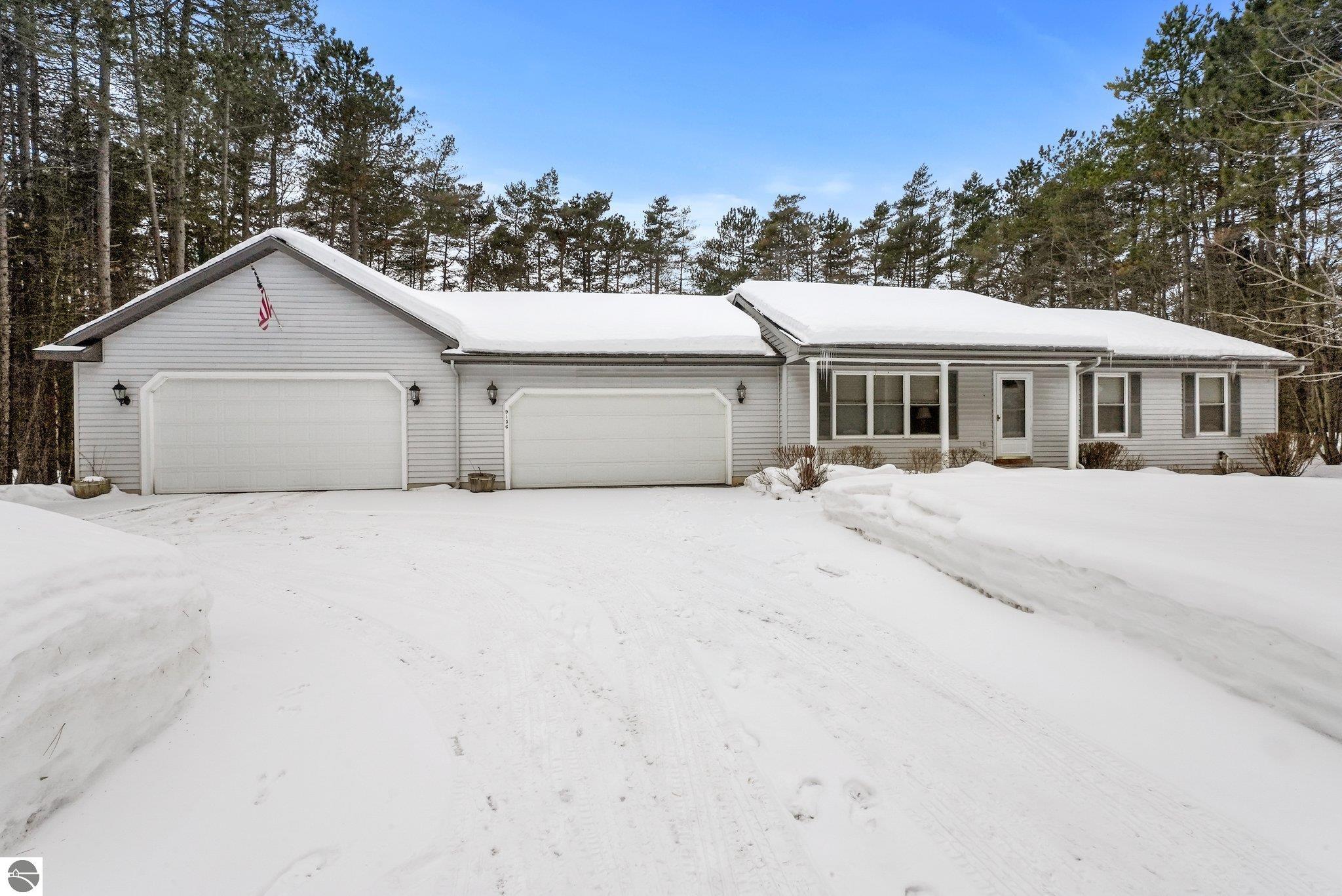9136 Evergreen Drive