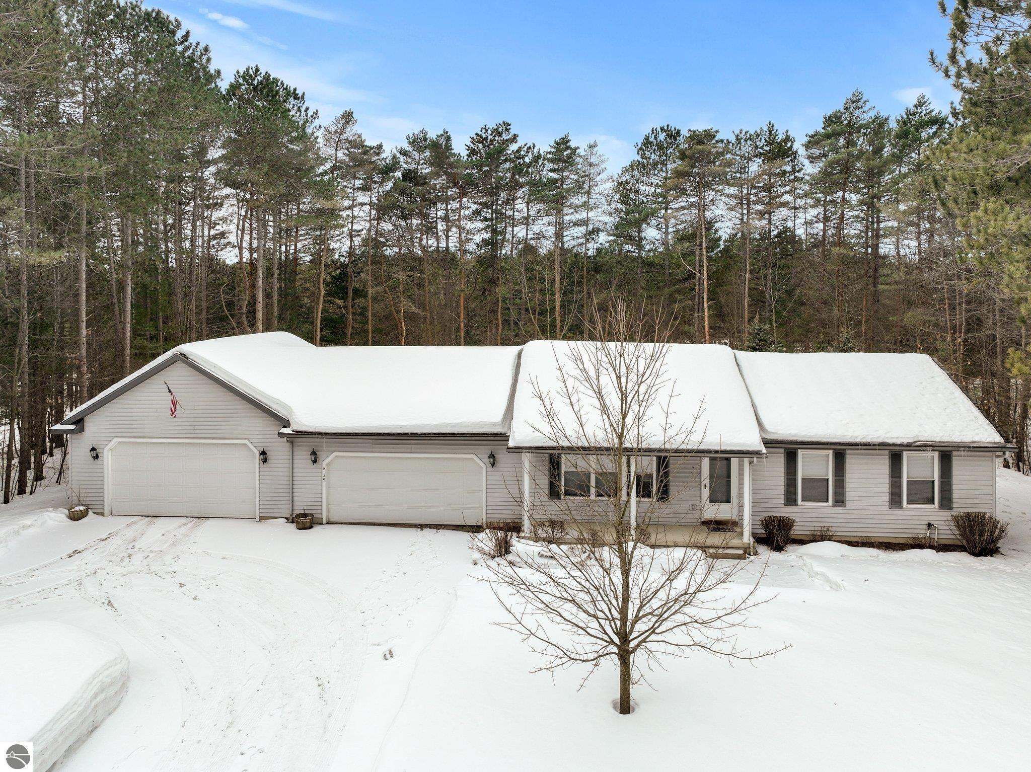 9136 Evergreen Drive