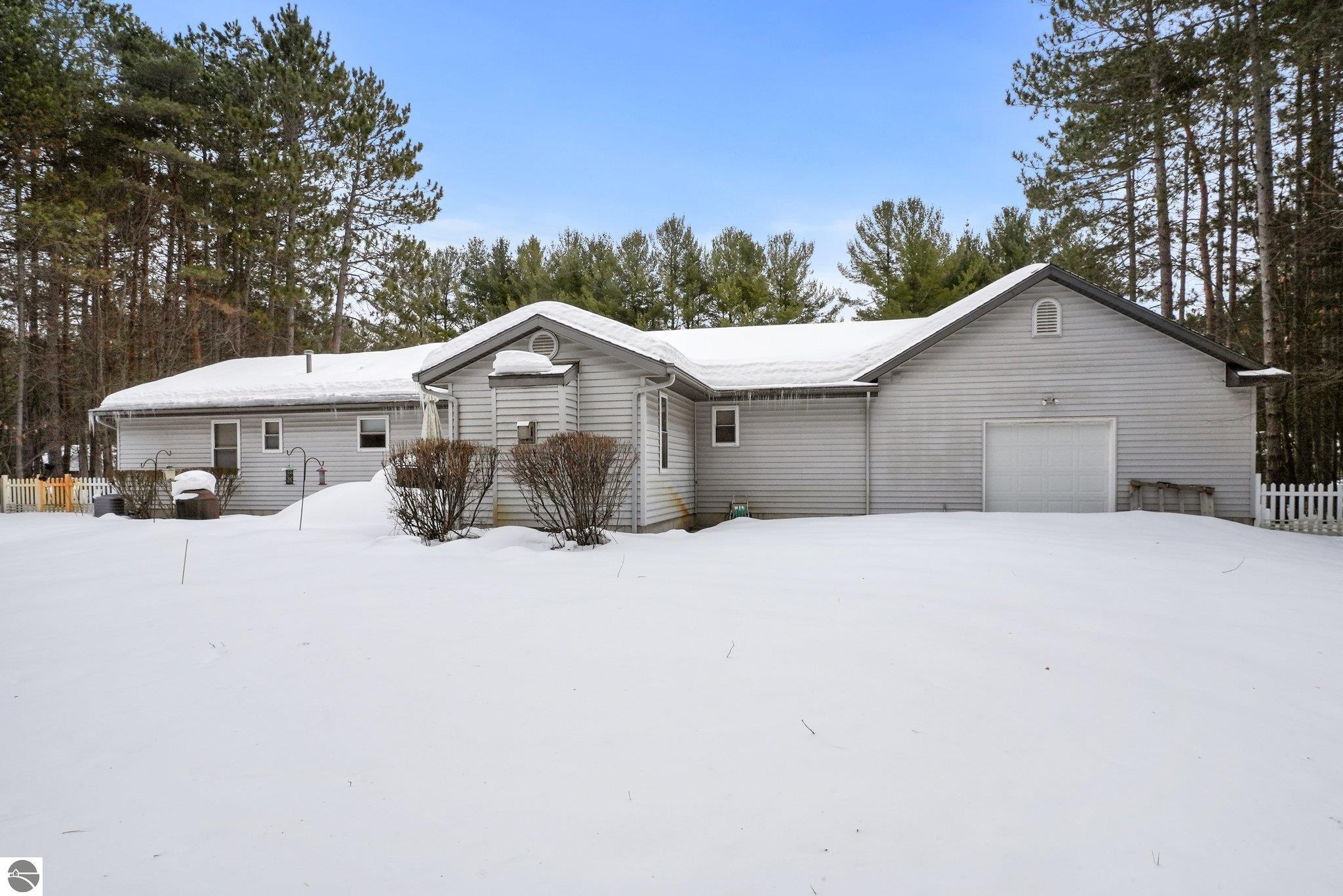 9136 Evergreen Drive