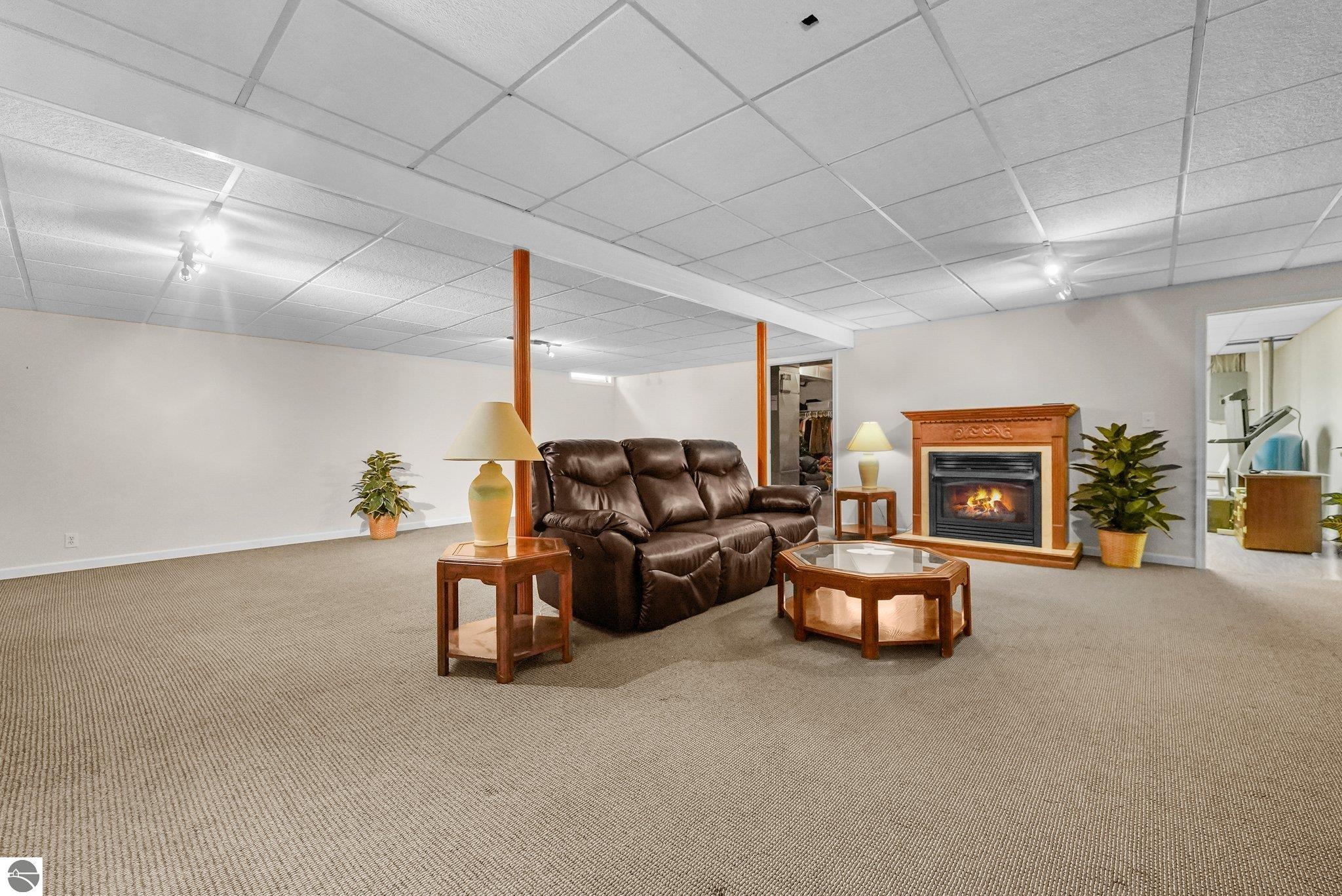 9136 Evergreen Drive