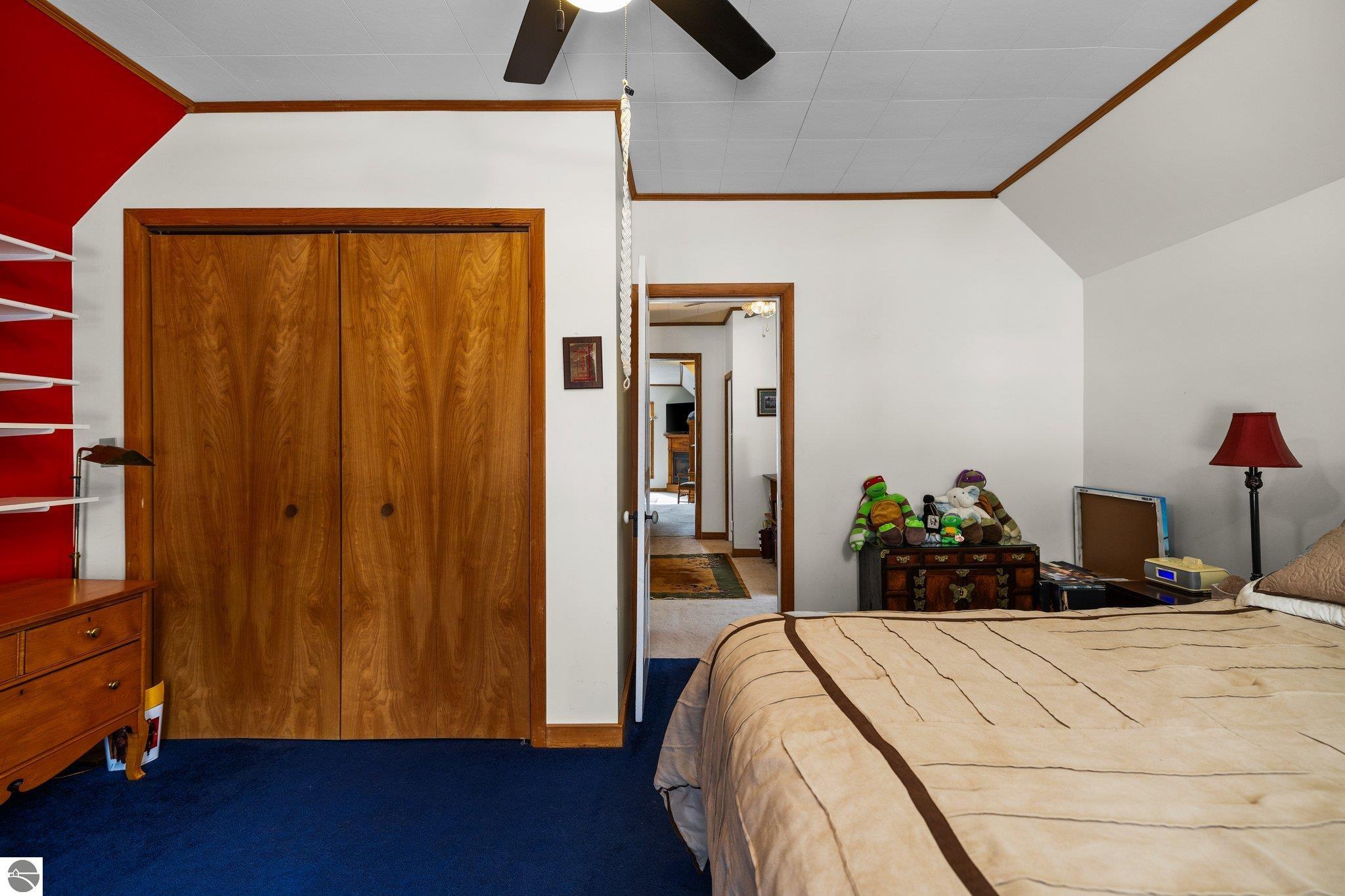 425 W Ninth Street