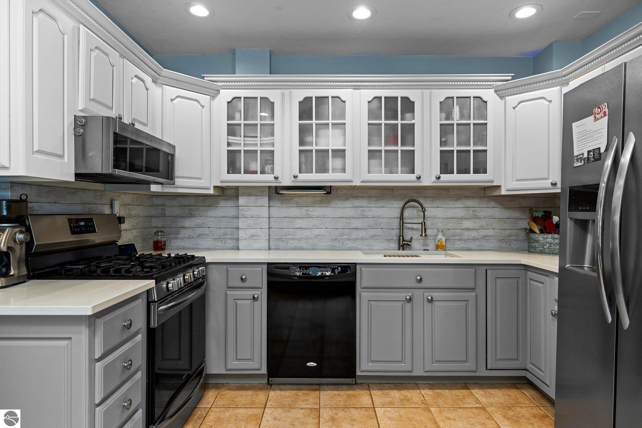 425 W Ninth Street