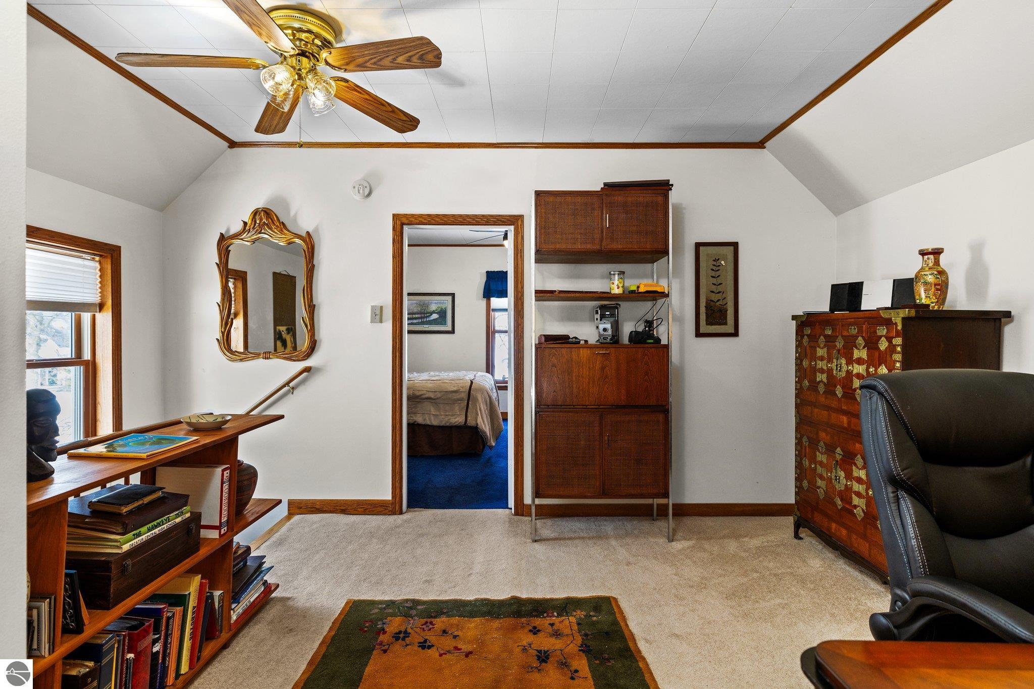 425 W Ninth Street