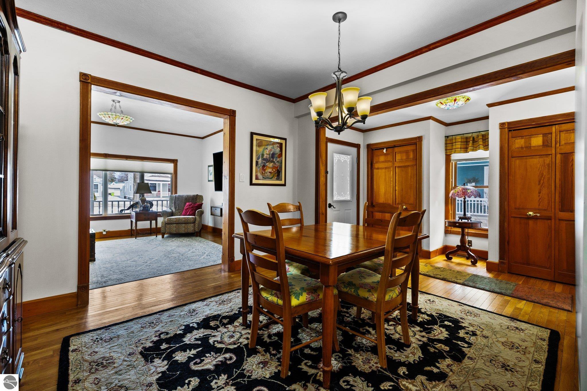 425 W Ninth Street