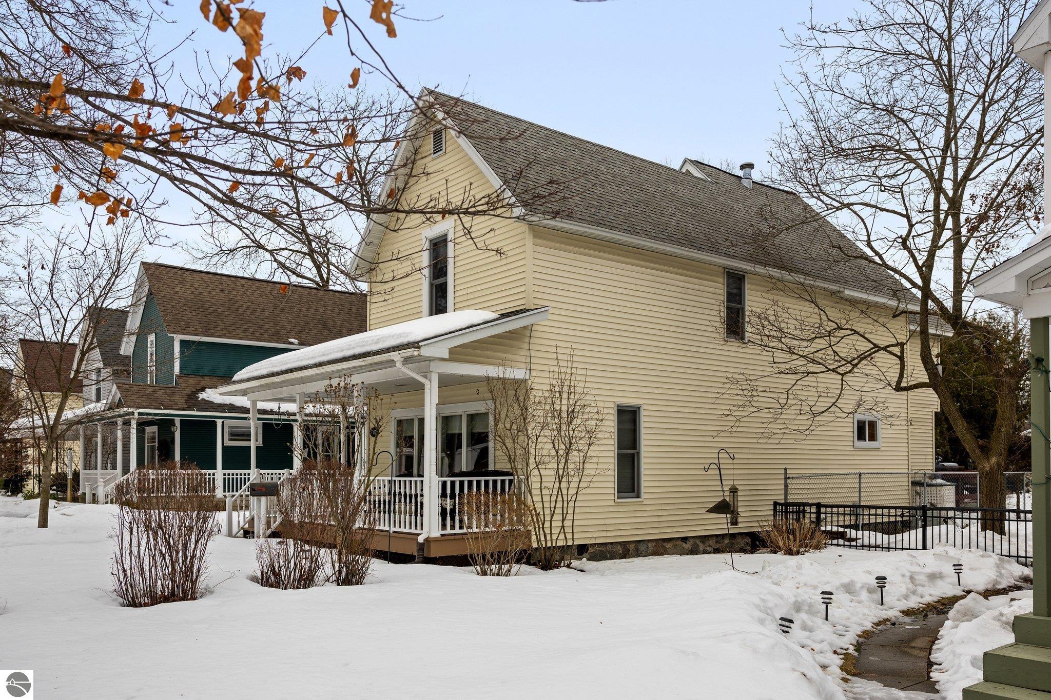 425 W Ninth Street