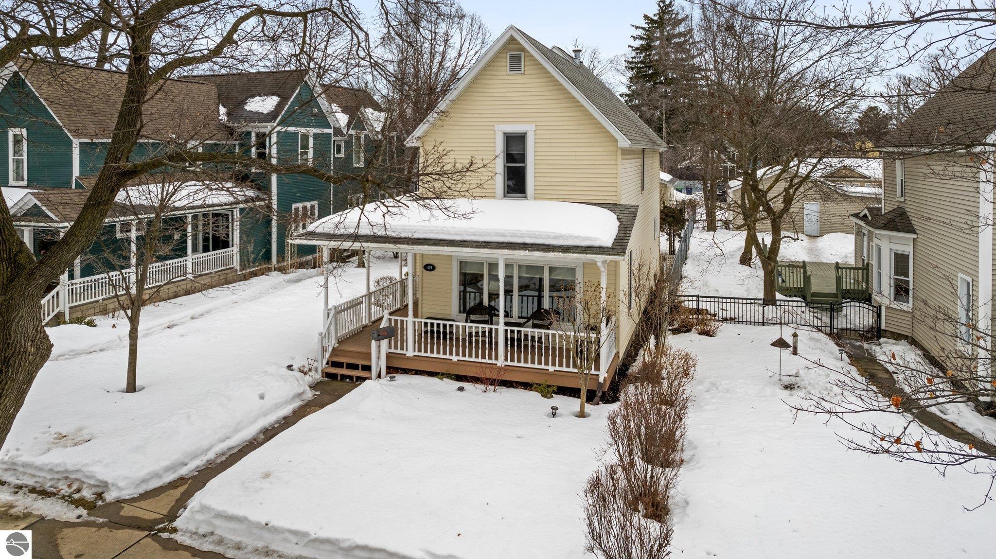 425 W Ninth Street