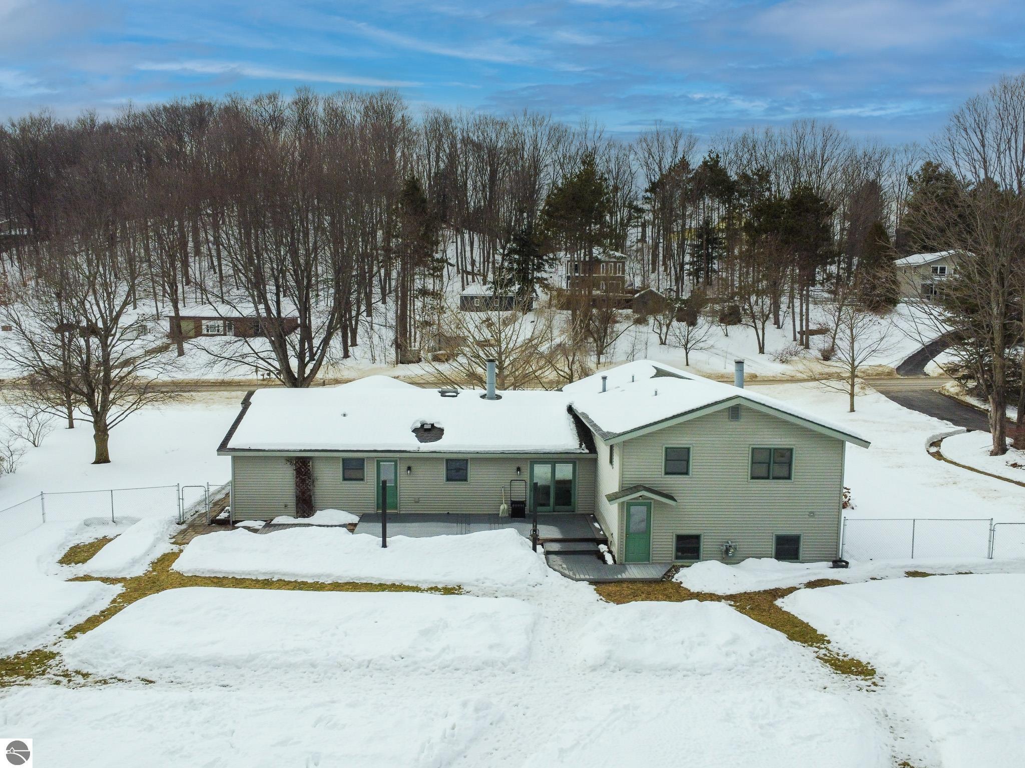 10017 E Lakeview Hills Road