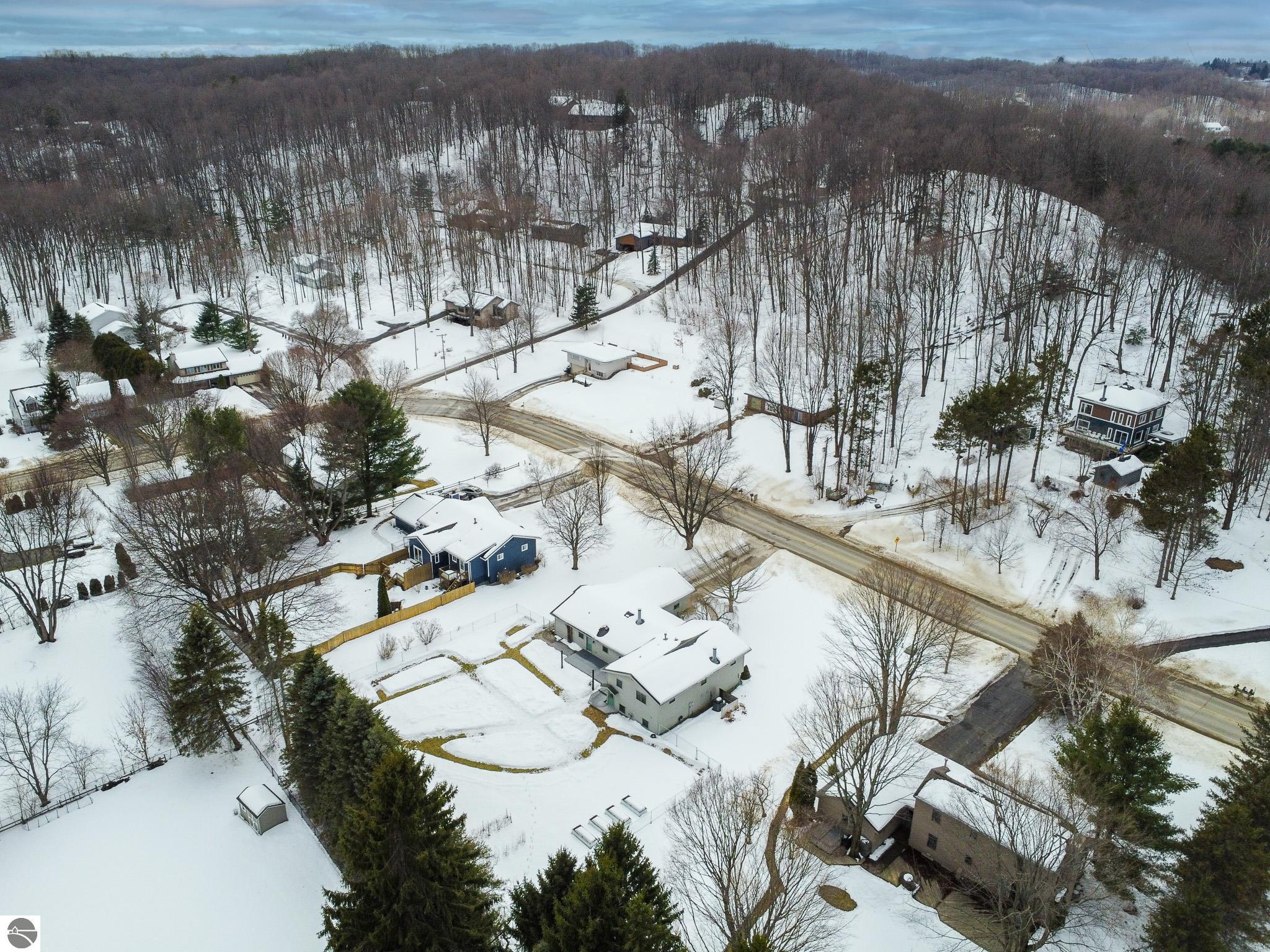 10017 E Lakeview Hills Road