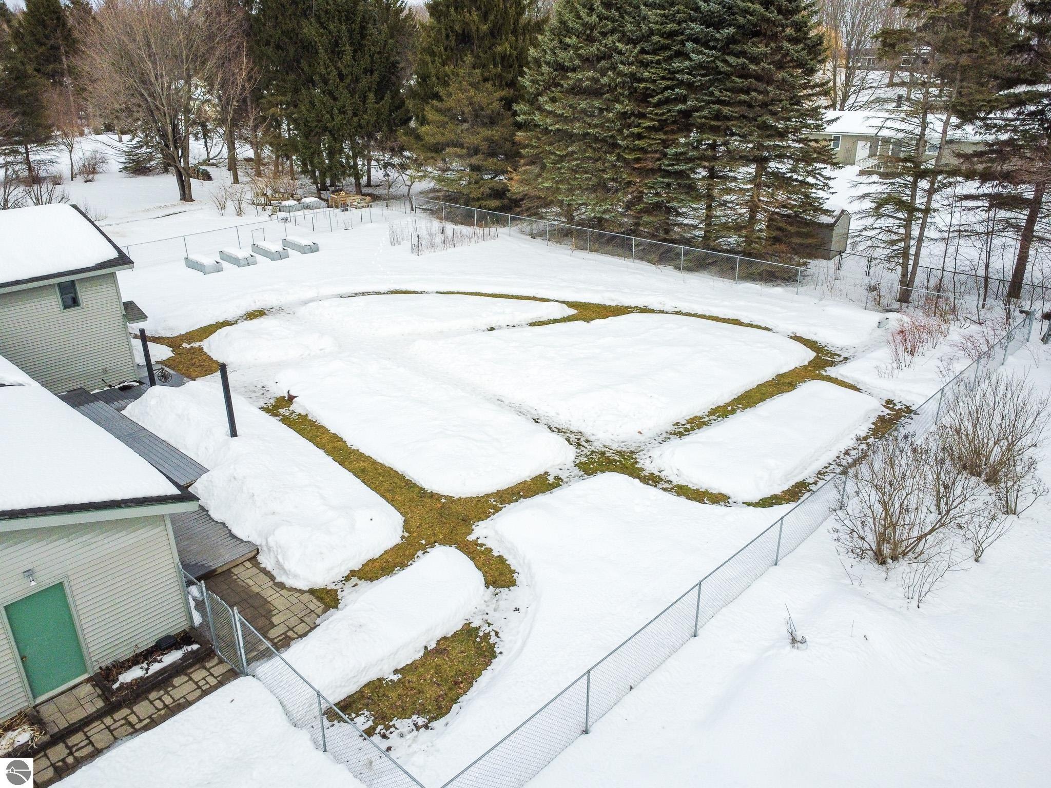 10017 E Lakeview Hills Road