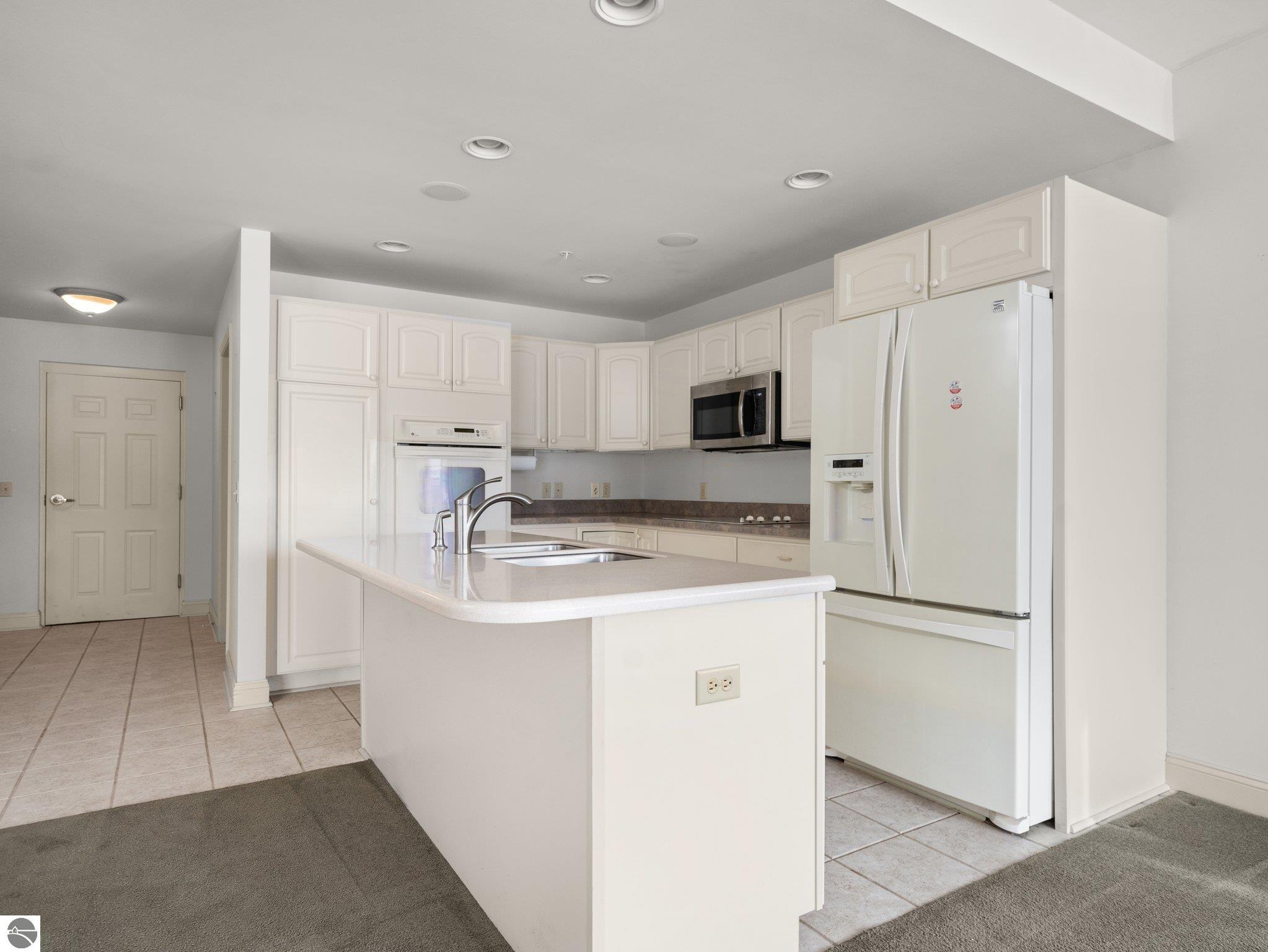 1111 Lake Ridge Drive # 101