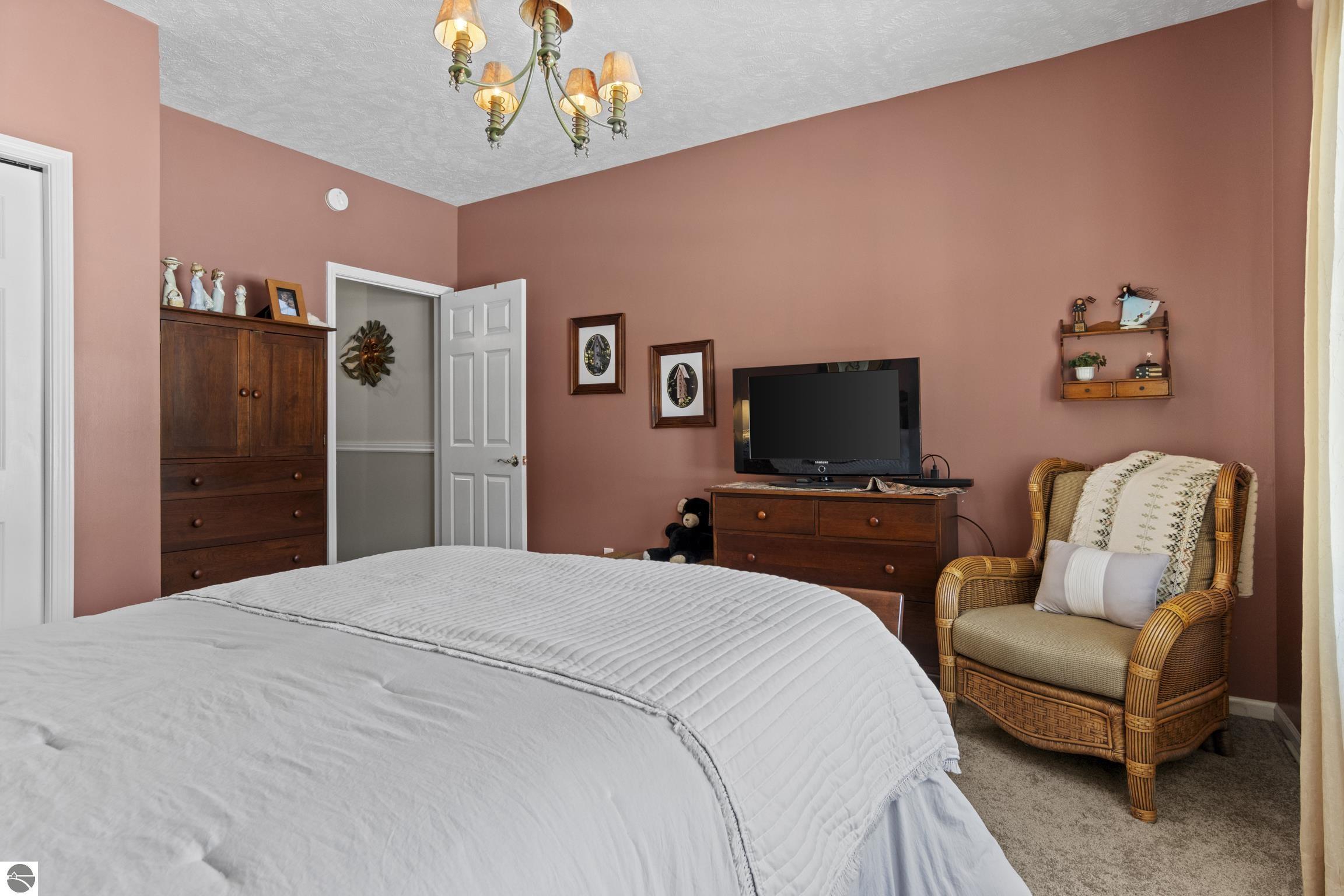 2883 E Crown Drive # 7 Unit: #7