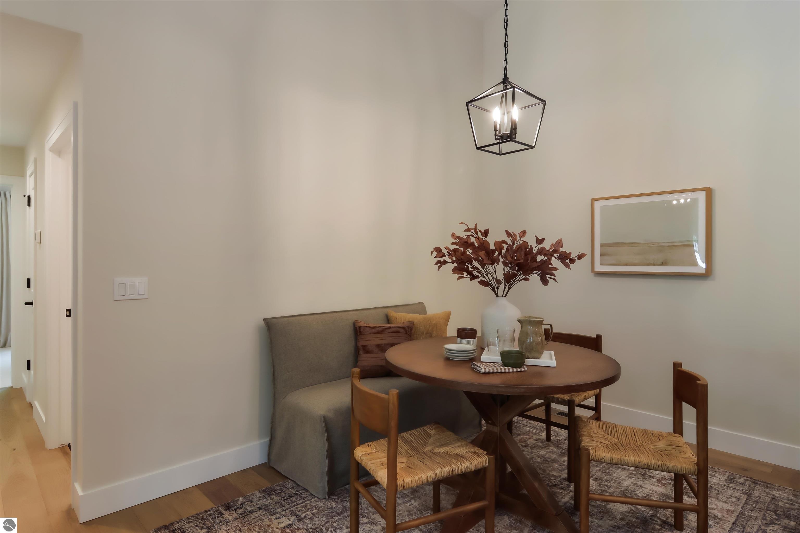 1737 Linden Avenue # 16